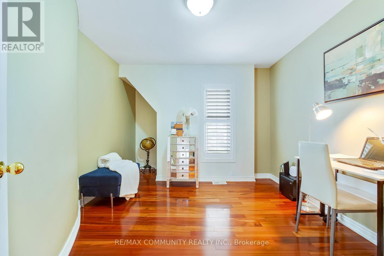 2 Dolby Crescent, Ajax, ON - Indoor