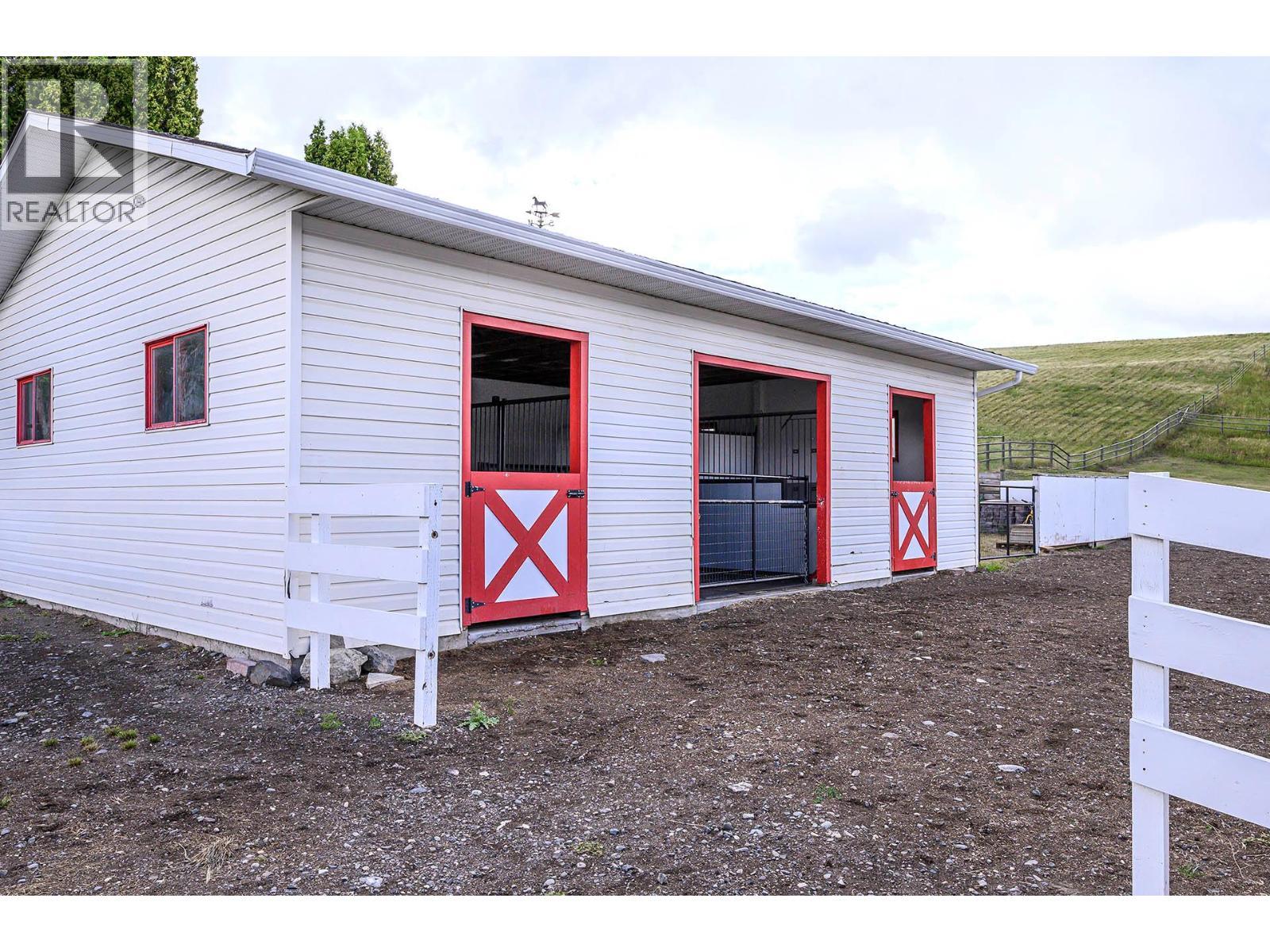 2740 Simms Place, Kamloops, BC - Outdoor With Exterior