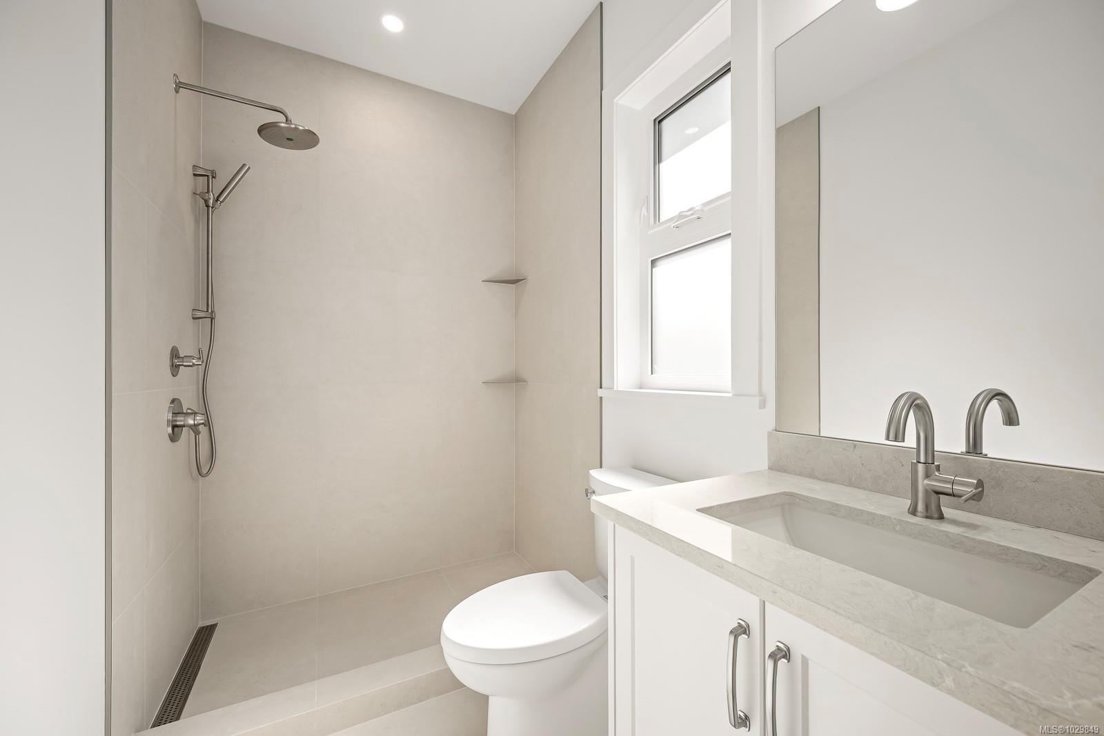 #3-865 Grumman Pl, Comox, BC - Indoor Photo Showing Bathroom