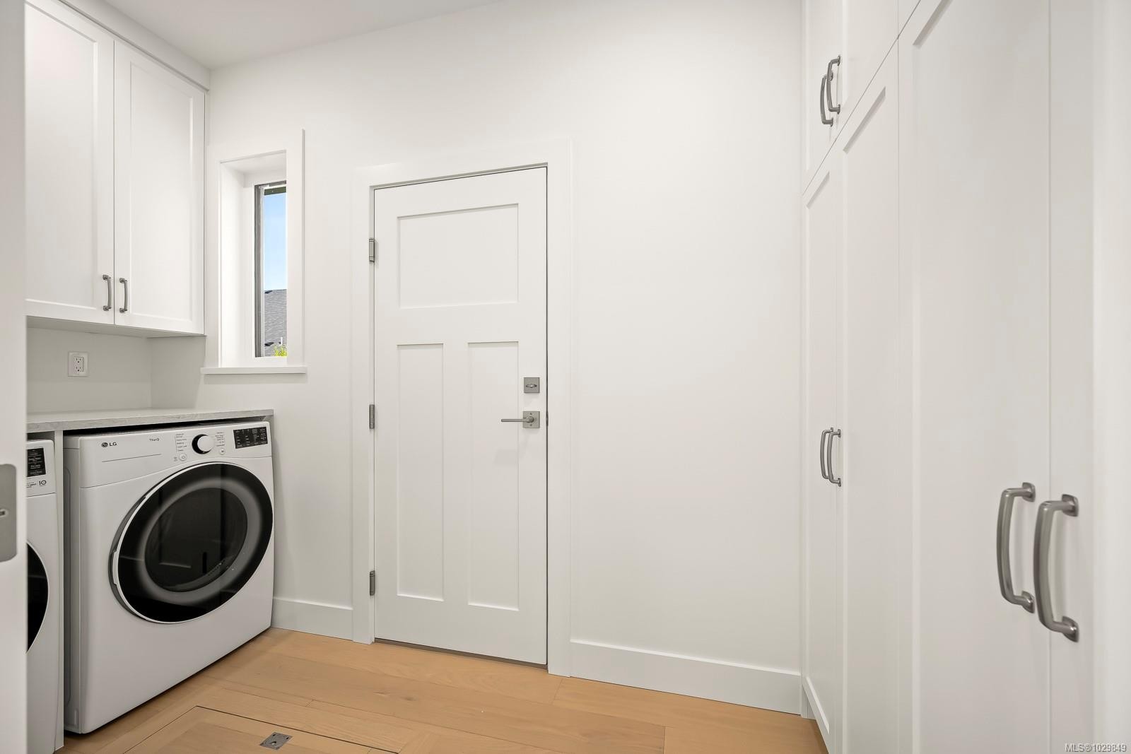 #3-865 Grumman Pl, Comox, BC - Indoor Photo Showing Laundry Room