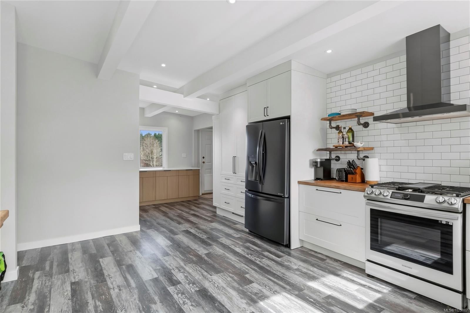 4010 Deerfield Rd, Campbell River, BC