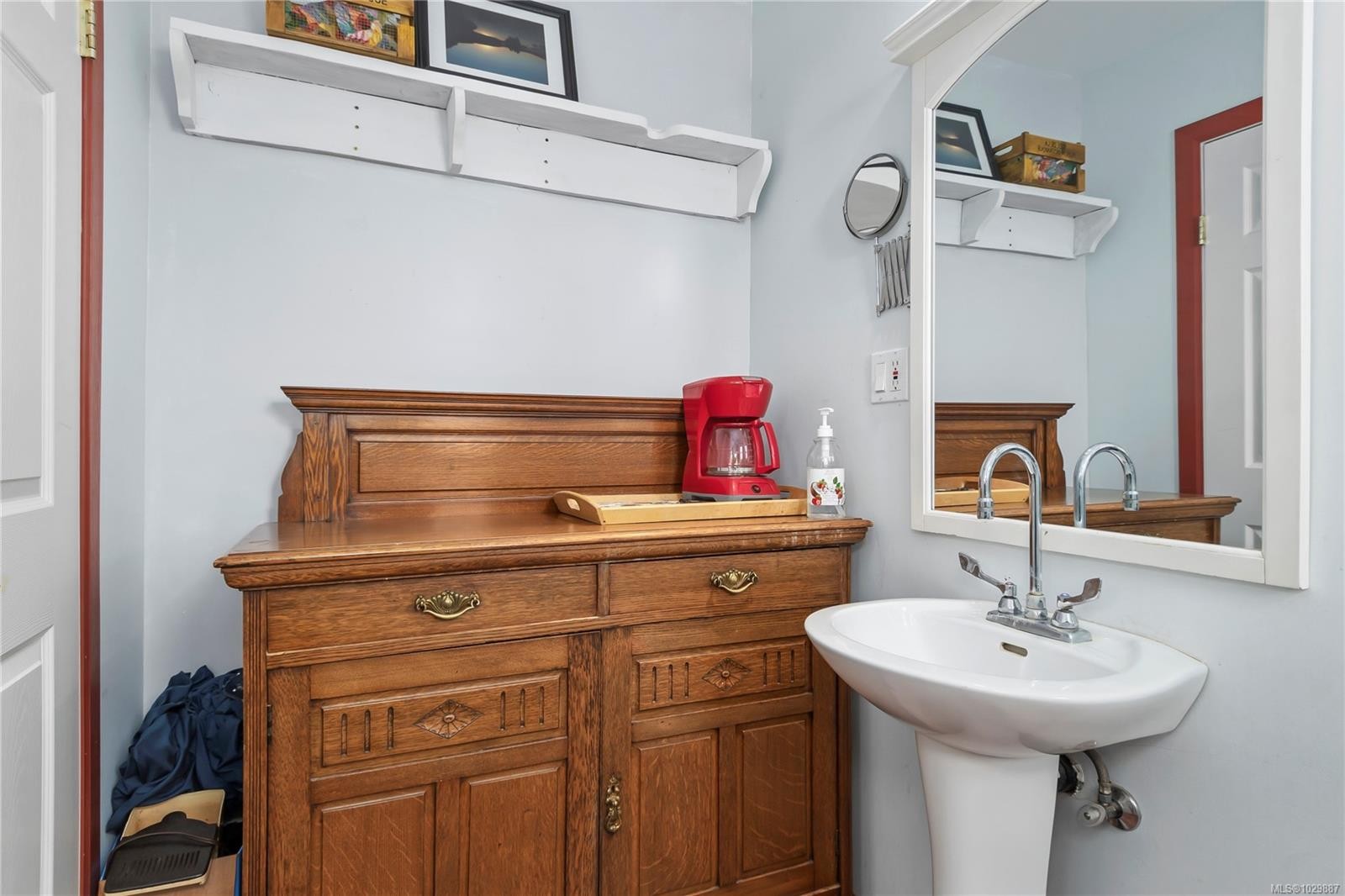 4010 Deerfield Rd, Campbell River, BC