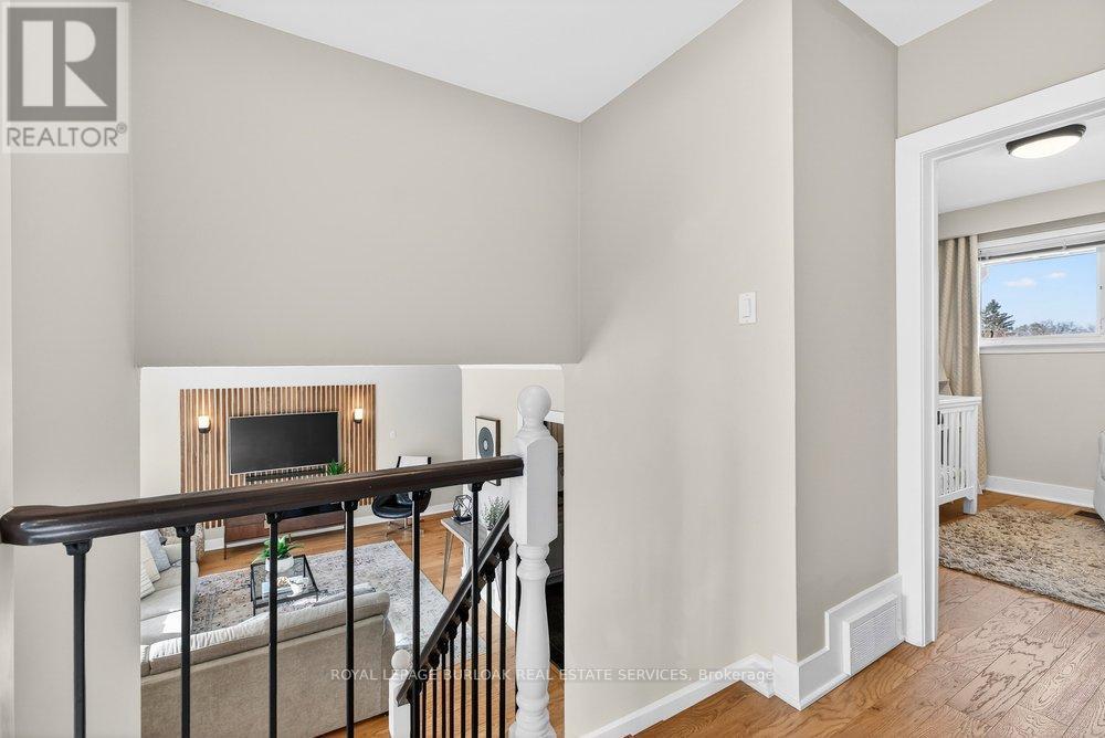 1525 Holburne Road, Mississauga, ON - Indoor Photo Showing Other Room