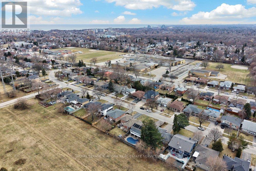 1525 Holburne Road, Mississauga, ON - Outdoor With View