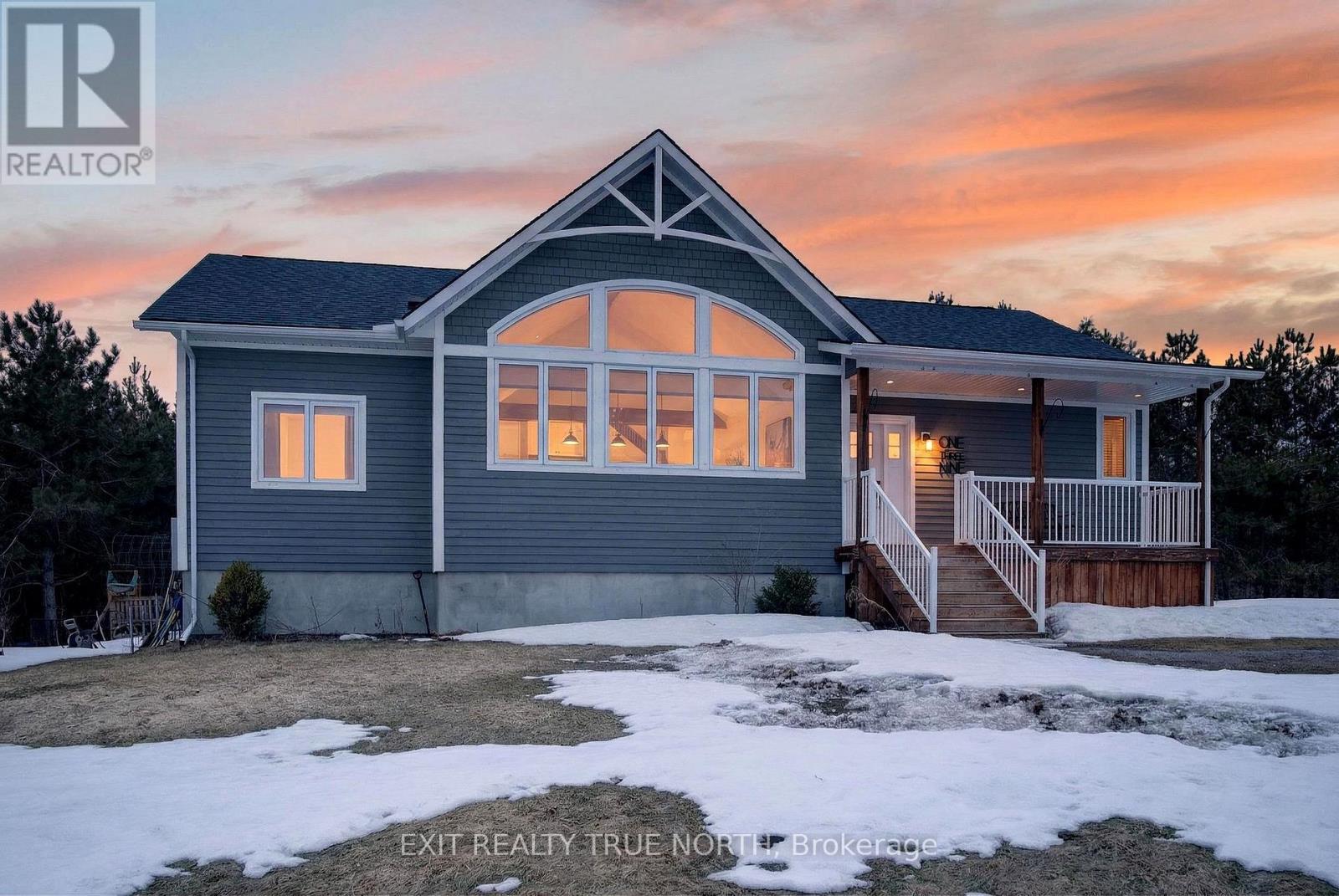 139 Rue Eric, Tiny, ON - Outdoor With Deck Patio Veranda