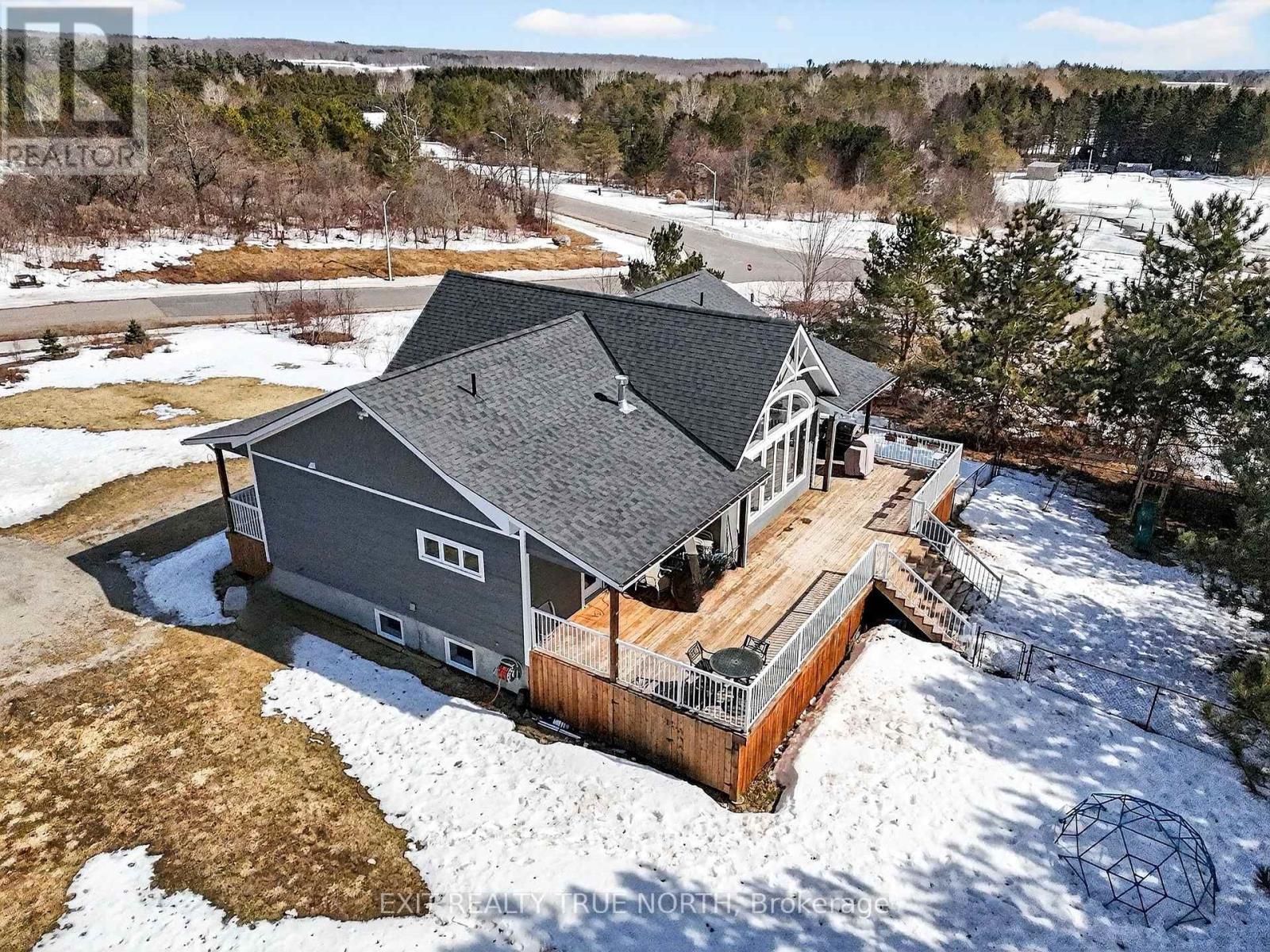 139 Rue Eric, Tiny, ON - Outdoor With Deck Patio Veranda