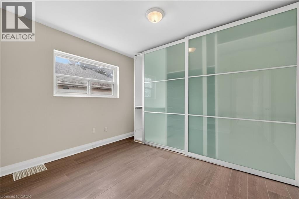 219 East 21St Street, Hamilton, ON - Indoor Photo Showing Other Room