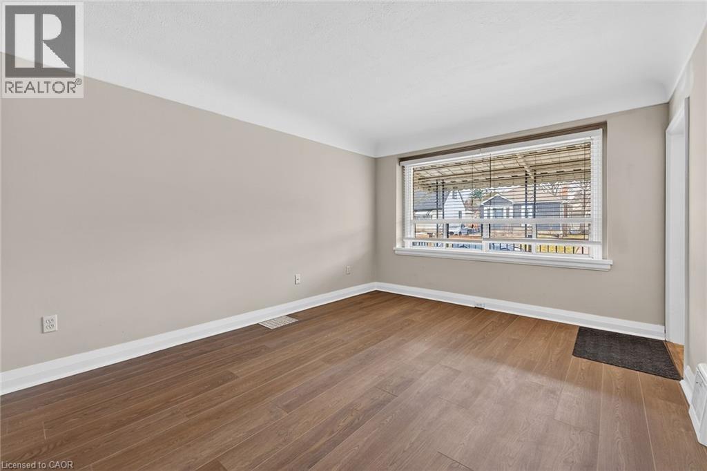 219 East 21St Street, Hamilton, ON - Indoor Photo Showing Other Room