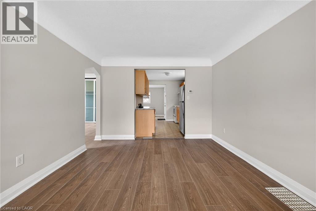 219 East 21St Street, Hamilton, ON - Indoor Photo Showing Other Room