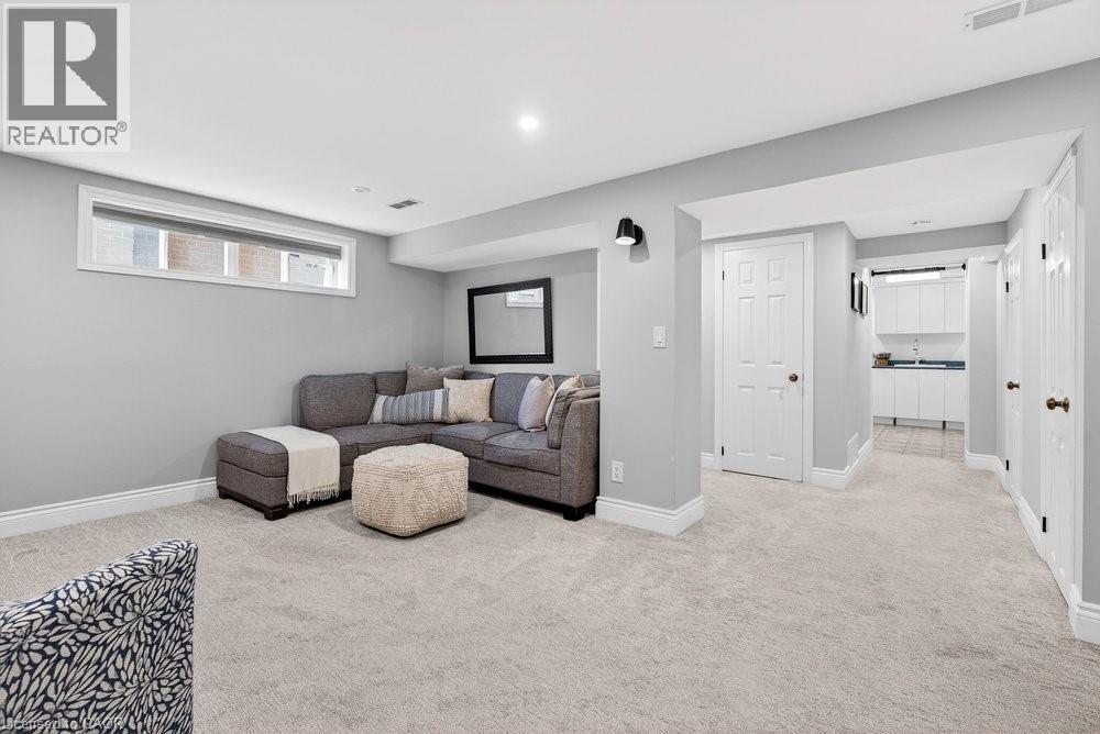 1525 Holburne Road, Mississauga, ON - Indoor