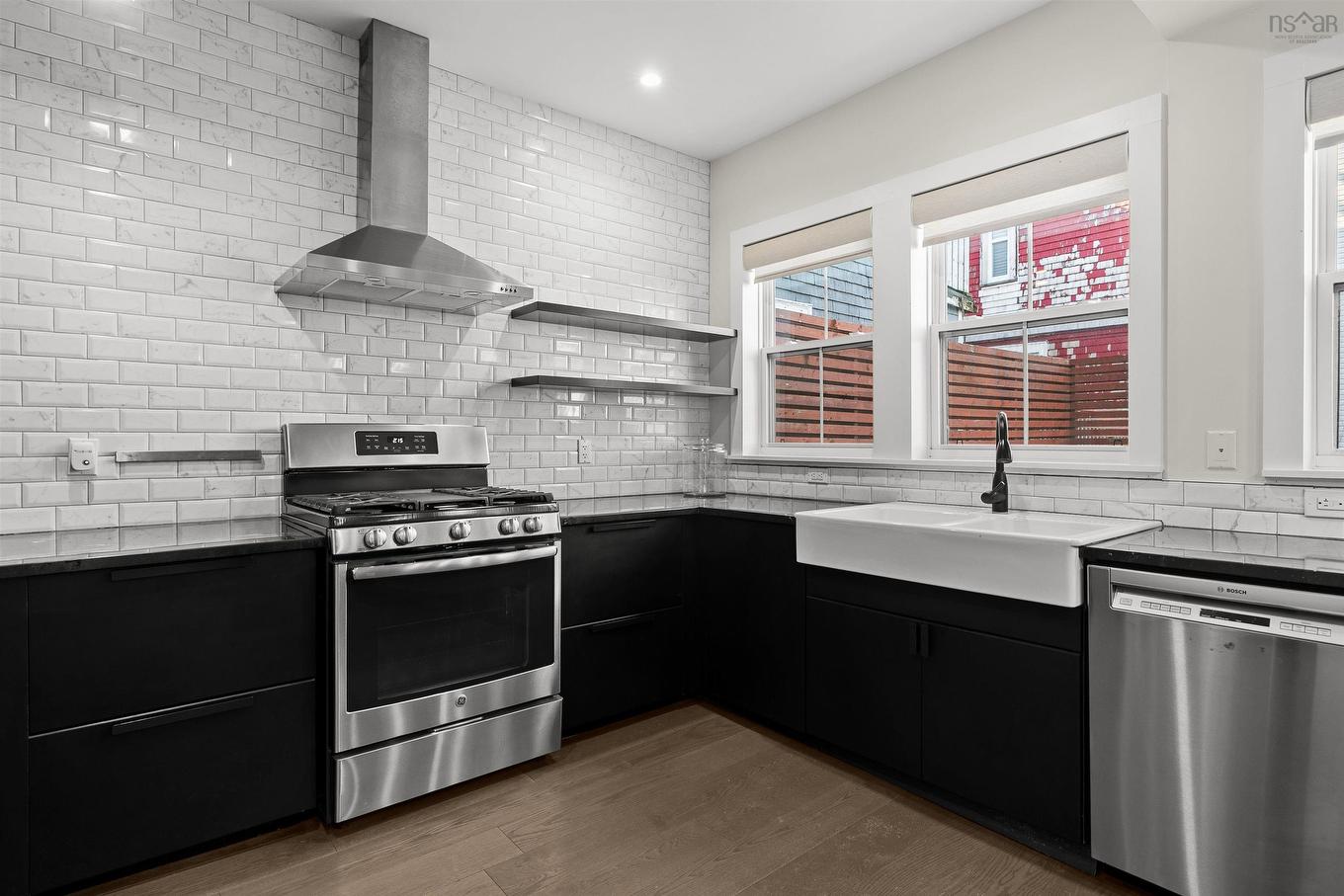 5567 Black Street, Halifax, NS - Indoor Photo Showing Kitchen With Upgraded Kitchen