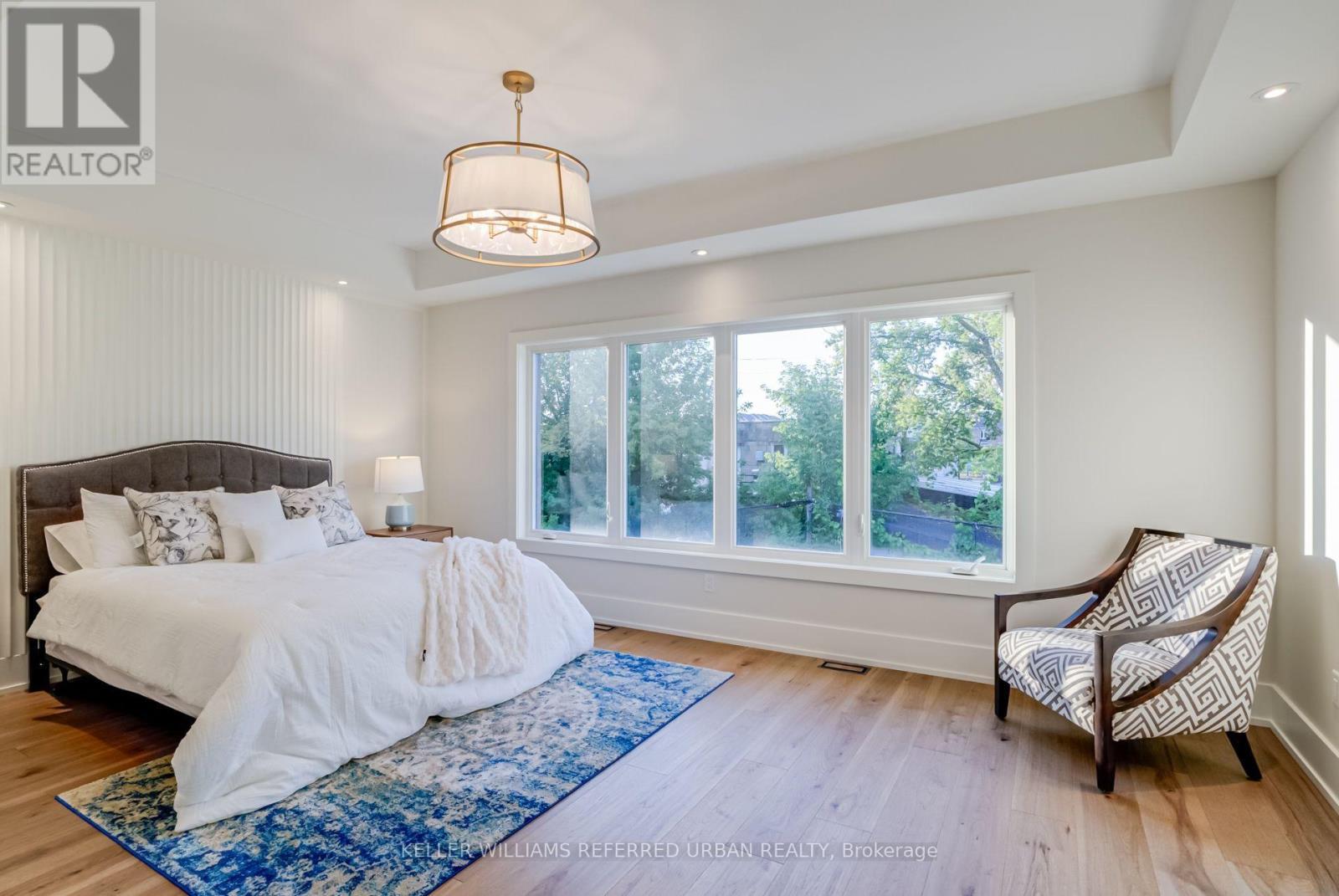 62 Ash Crescent, Toronto, ON - Indoor Photo Showing Bedroom