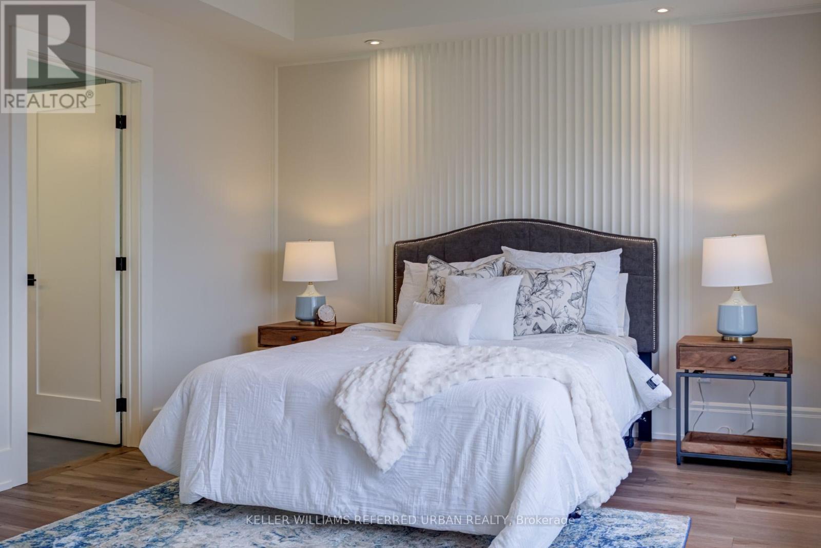 62 Ash Crescent, Toronto, ON - Indoor Photo Showing Bedroom