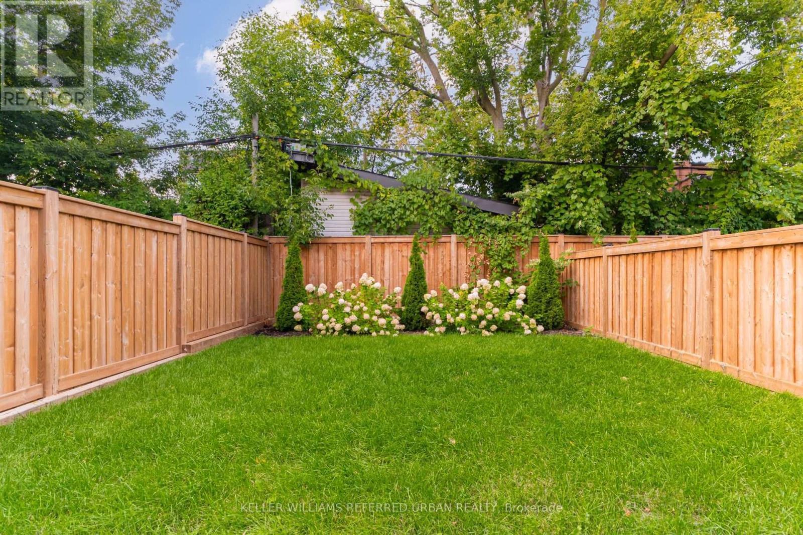 62 Ash Crescent, Toronto, ON - Outdoor With Backyard