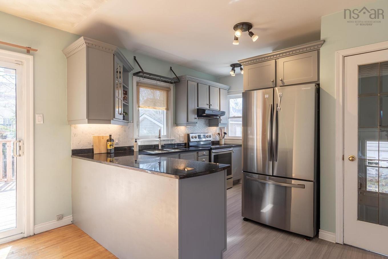 20 Avon Crescent, Halifax, NS