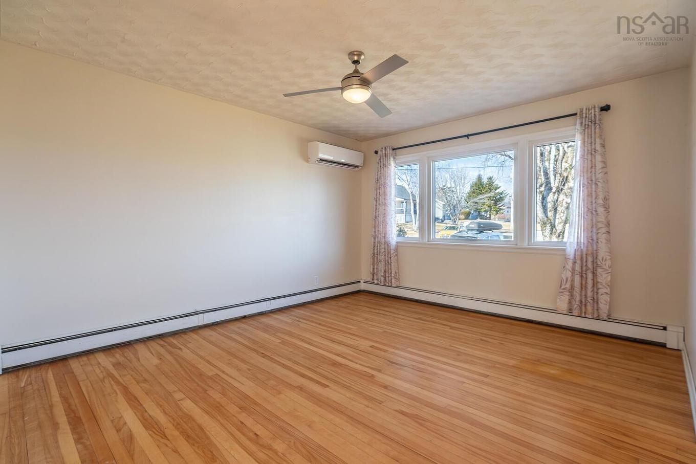 20 Avon Crescent, Halifax, NS