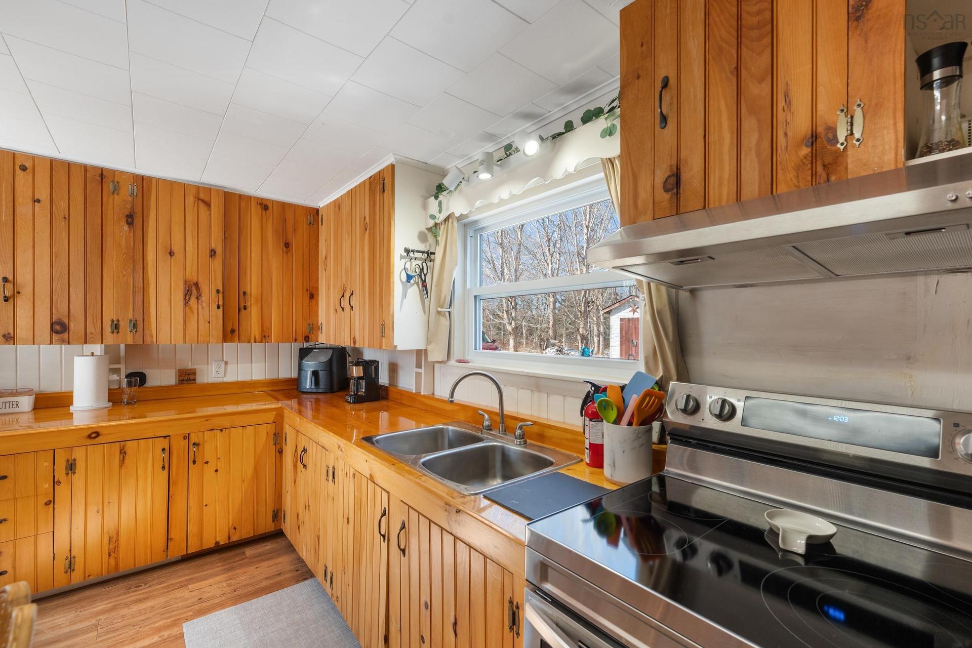 9330 Highway 3, Pleasant Lake, NS