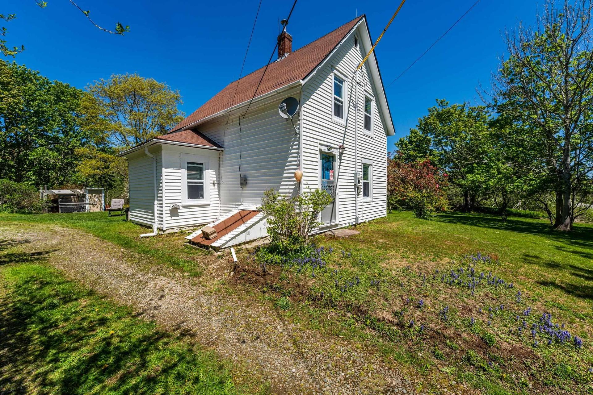9330 Highway 3, Pleasant Lake, NS