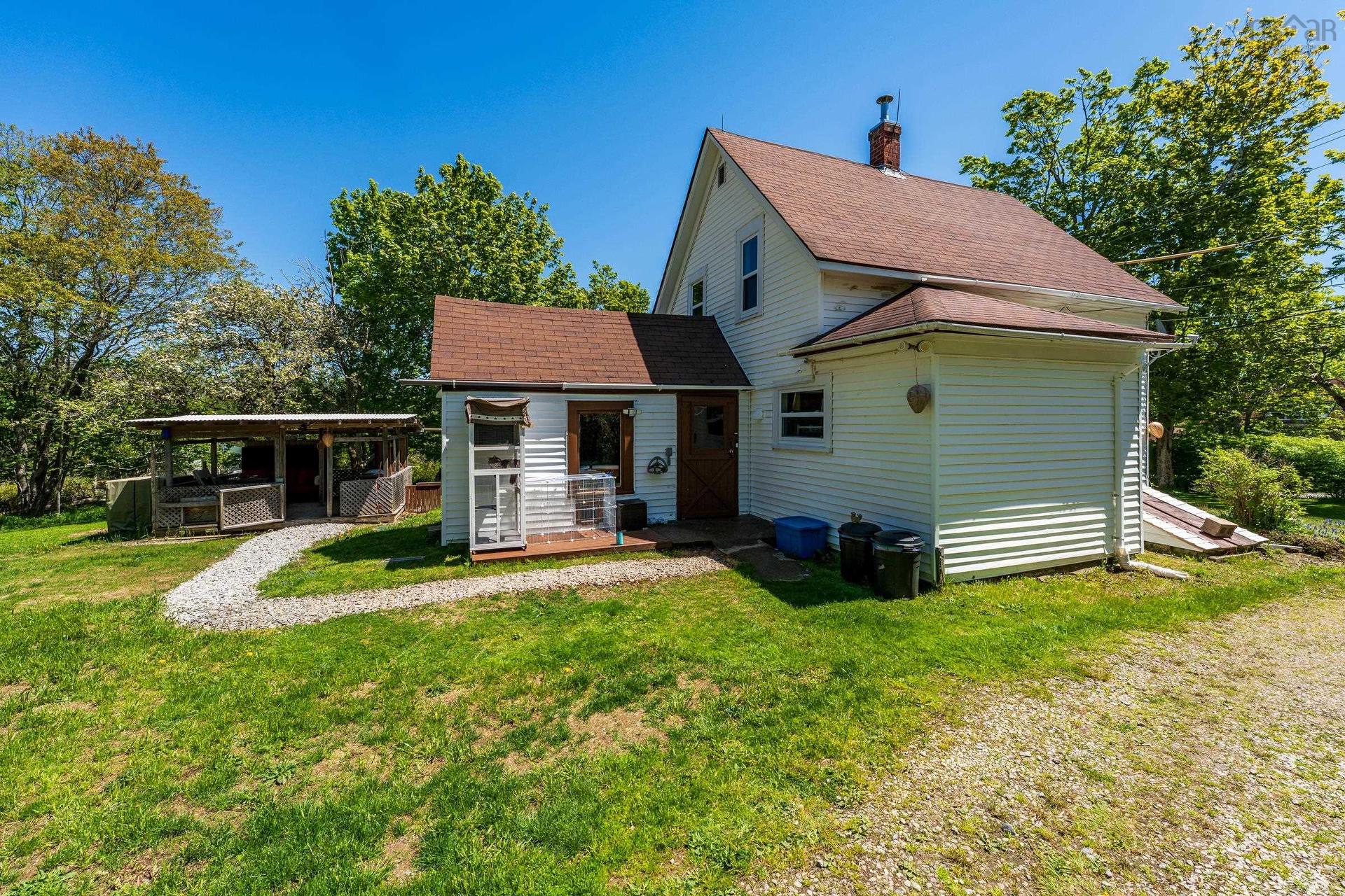 9330 Highway 3, Pleasant Lake, NS
