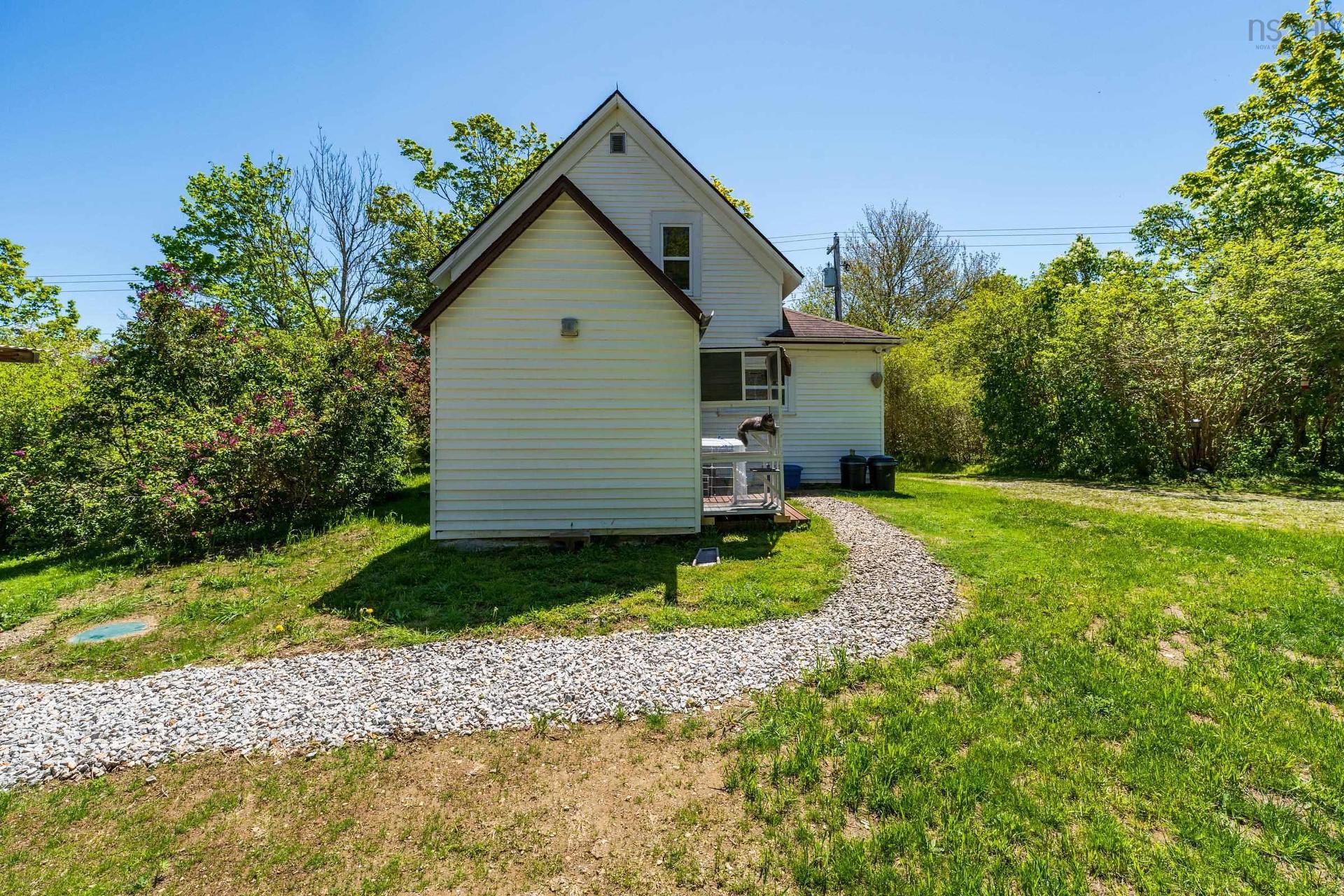 9330 Highway 3, Pleasant Lake, NS