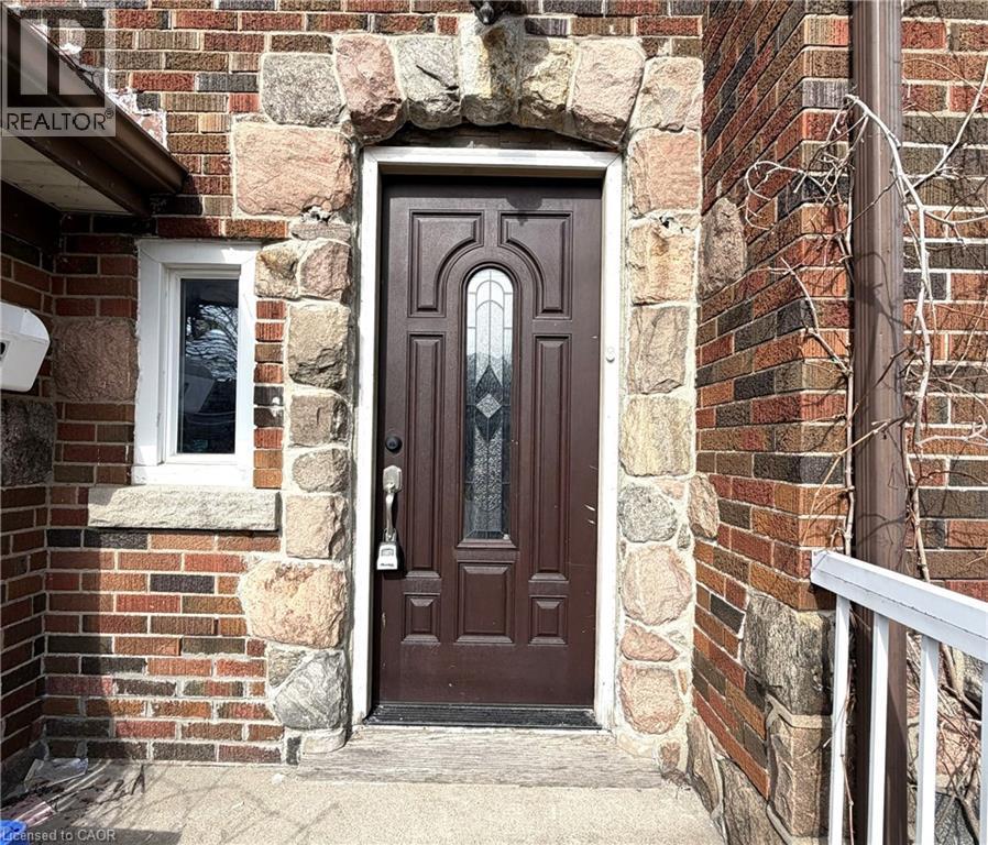218 Weber Street E, Kitchener, ON - Outdoor
