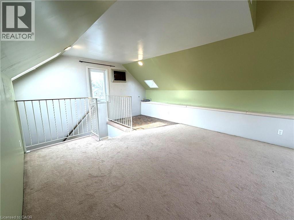 218 Weber Street E, Kitchener, ON - Indoor Photo Showing Other Room