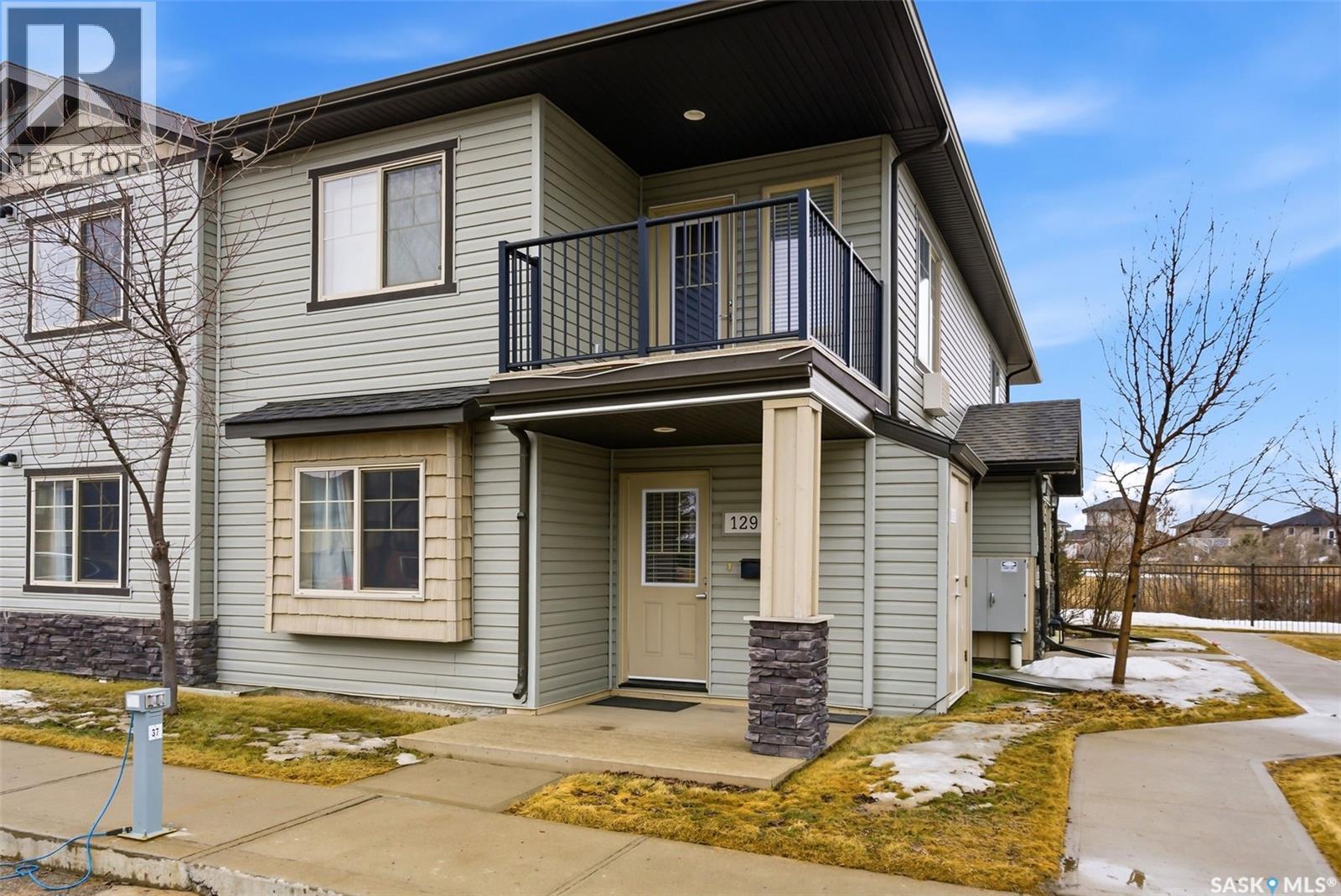 129 5063 James Hill Road, Regina, SK - Outdoor