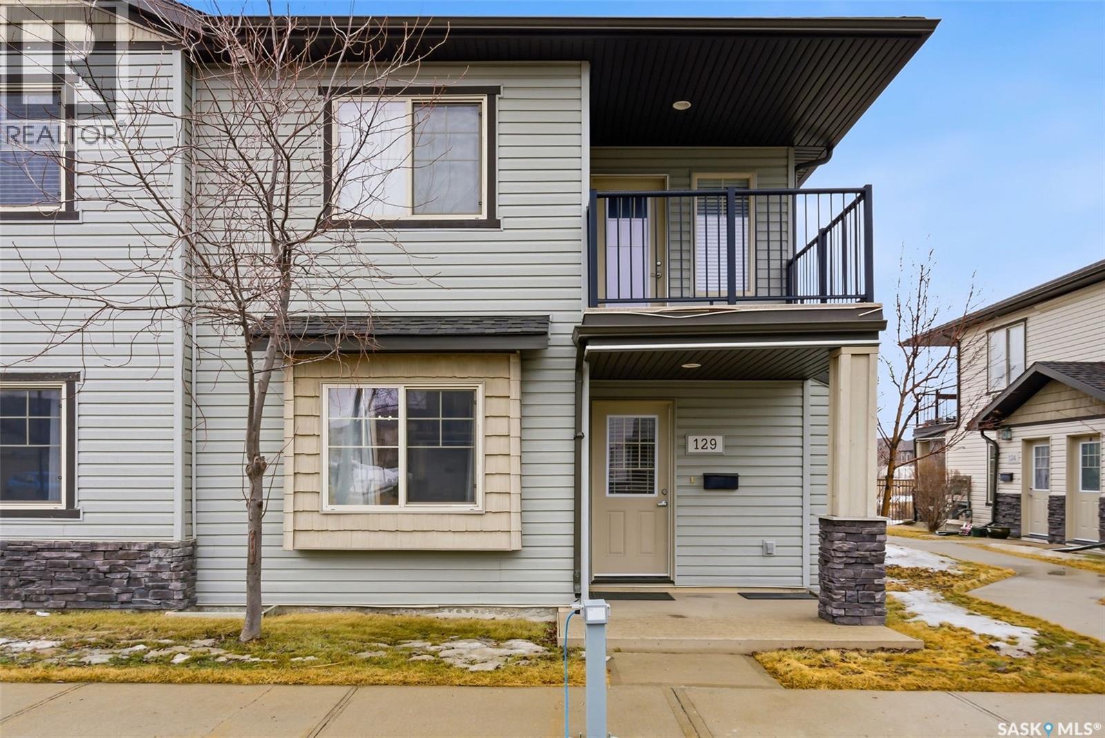 129 5063 James Hill Road, Regina, SK - Outdoor