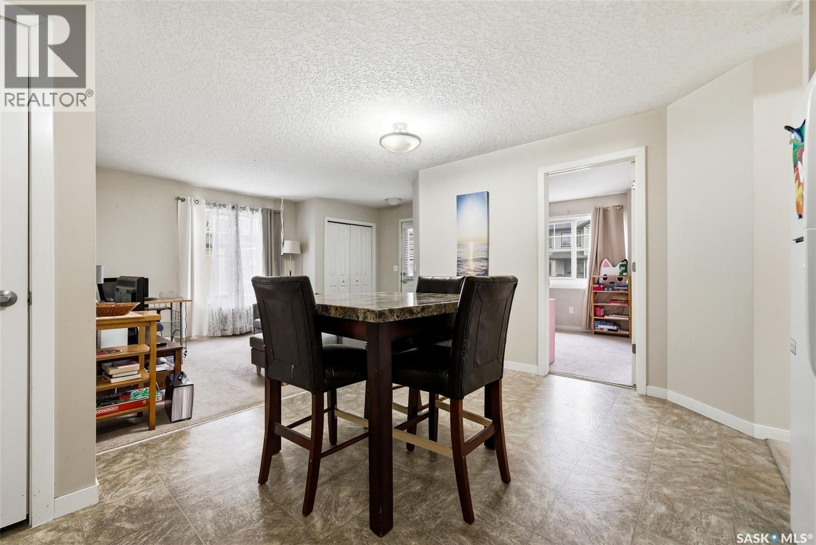 129 5063 James Hill Road, Regina, SK - Indoor Photo Showing Dining Room