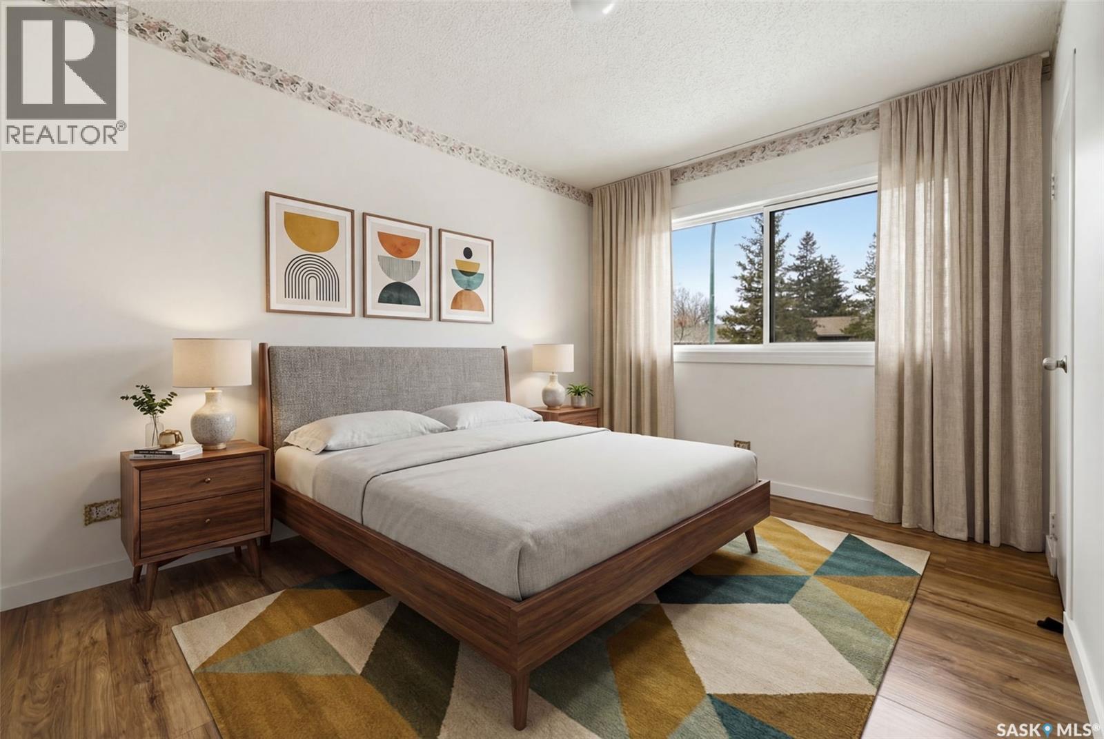 615 Mullin Avenue E, Regina, SK - Indoor Photo Showing Bedroom