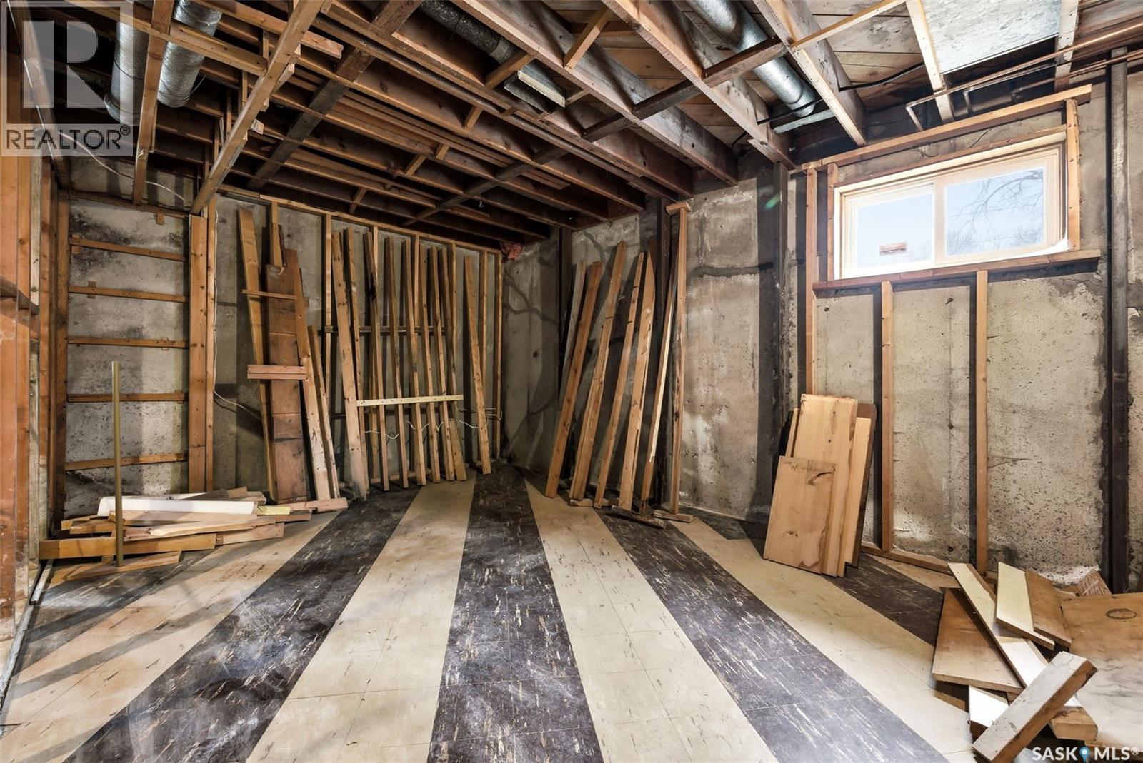 615 Mullin Avenue E, Regina, SK - Indoor Photo Showing Basement