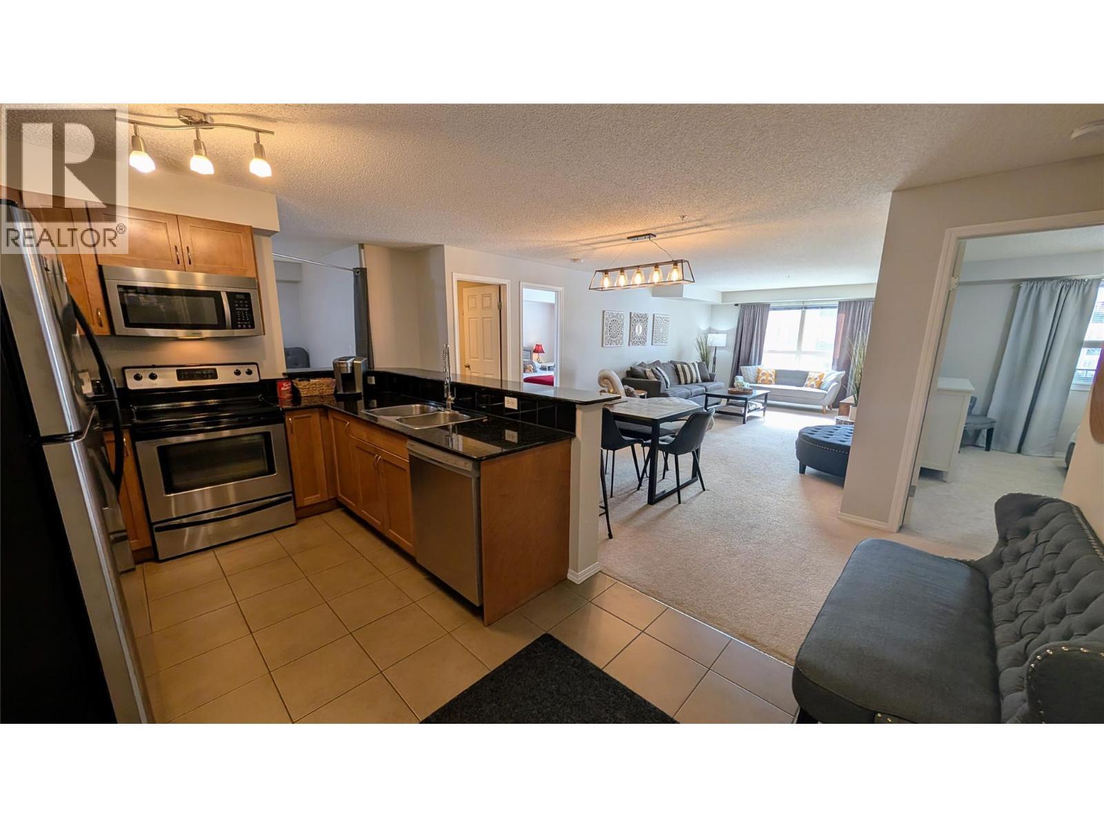 Entrance view to Kitchen & Dinning/Living area - 205 Third Avenue Unit# 3307, Invermere, BC - Indoor