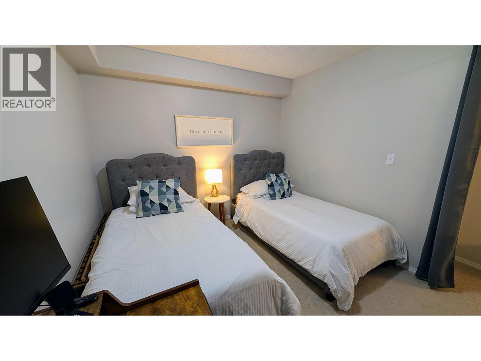 Den or extra bedroom - 205 Third Avenue Unit# 3307, Invermere, BC - Indoor Photo Showing Bedroom