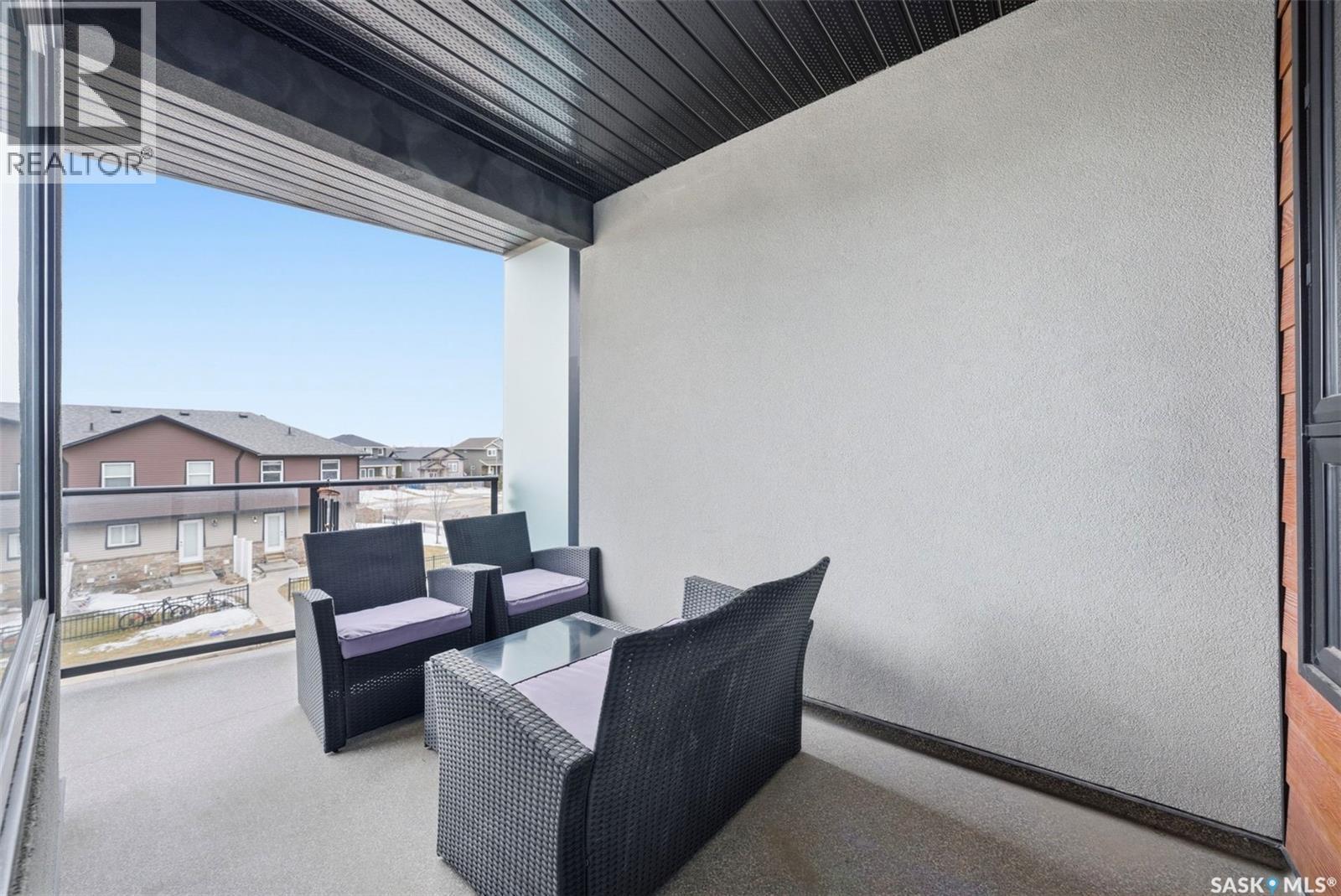 220 225 Maningas Bend, Saskatoon, SK - Outdoor With Exterior