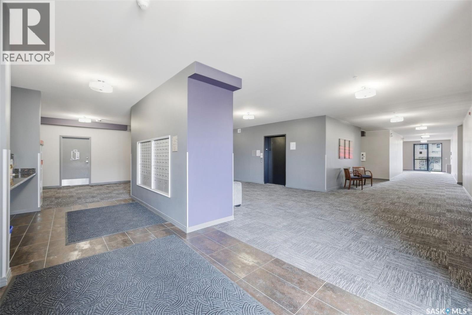 220 225 Maningas Bend, Saskatoon, SK - Indoor Photo Showing Other Room