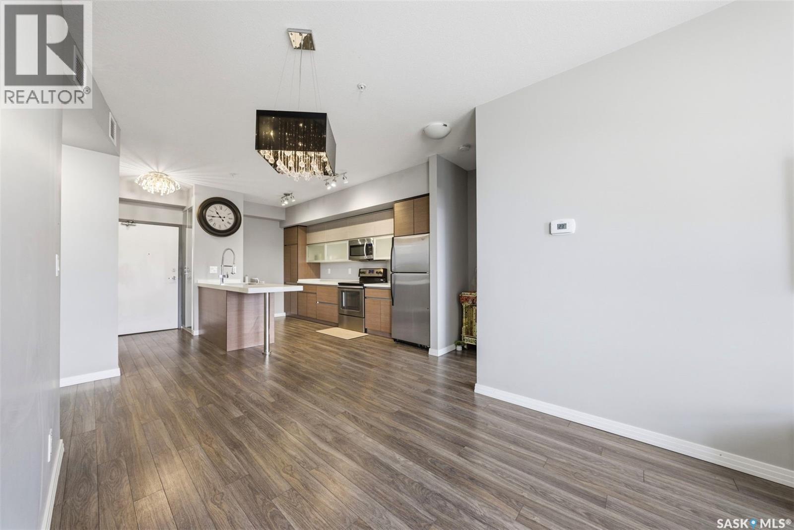 220 225 Maningas Bend, Saskatoon, SK - Indoor