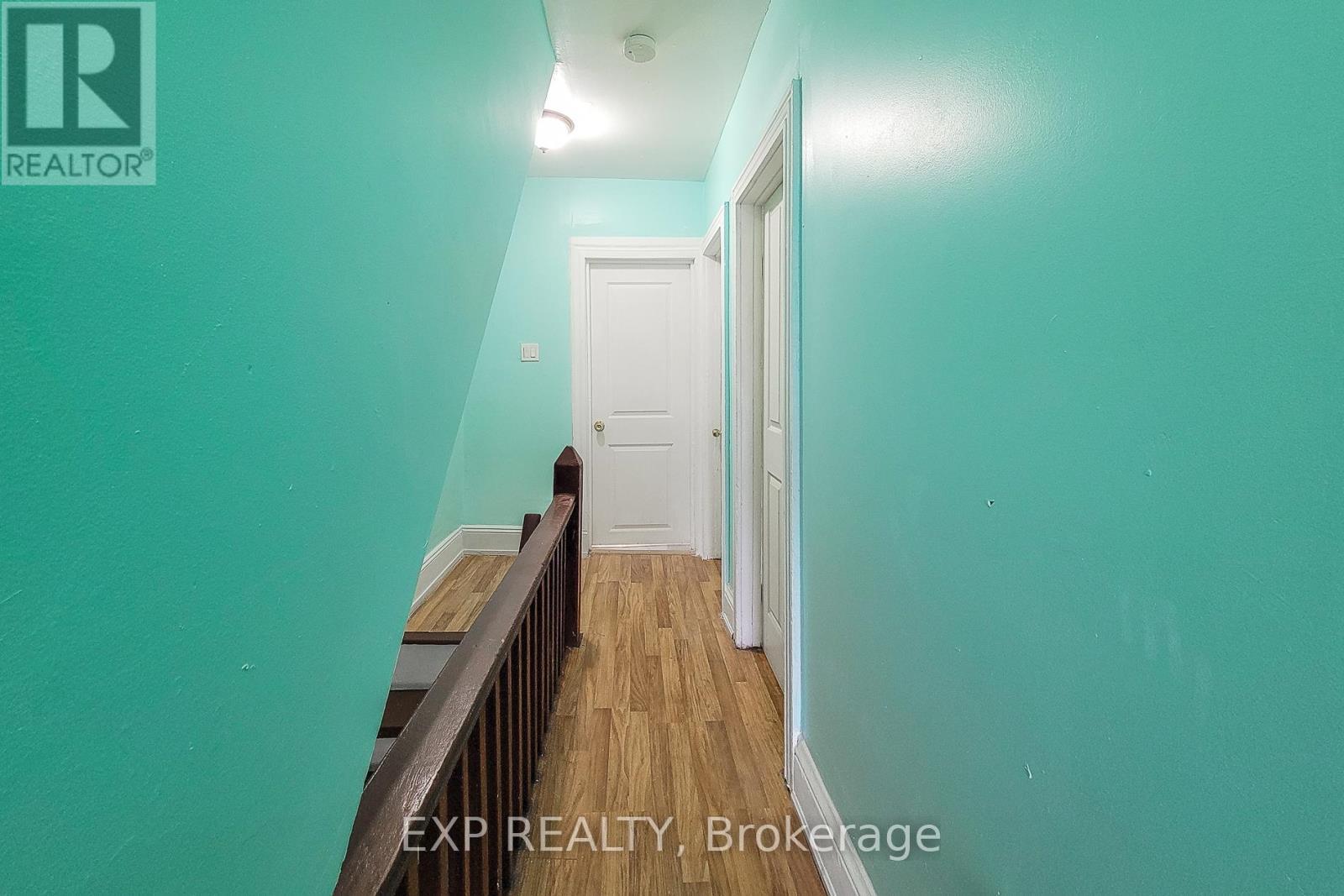 204 Sherman Avenue N, Hamilton, ON - Indoor Photo Showing Other Room