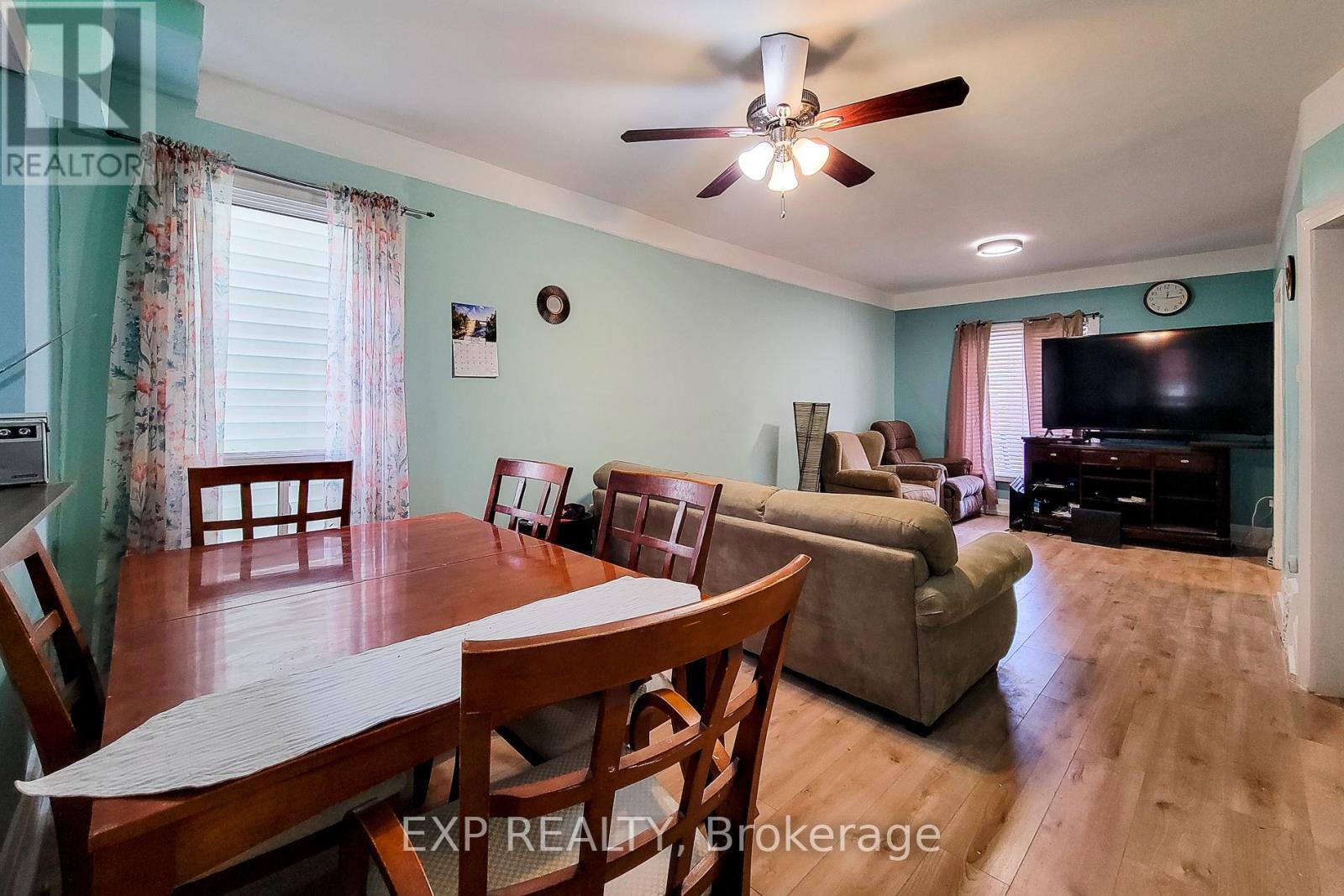 204 Sherman Avenue N, Hamilton, ON - Indoor