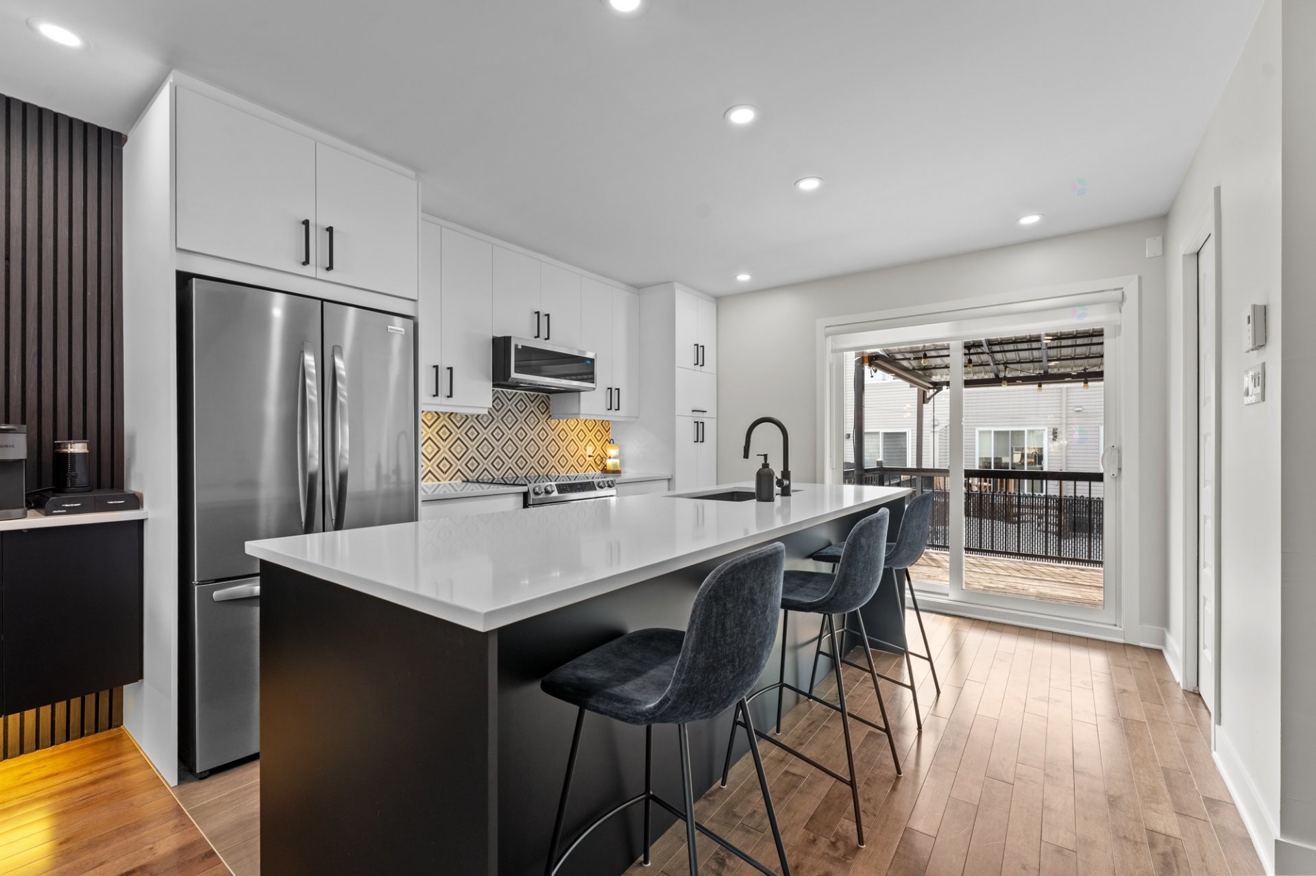 Cuisine - 1531 Rue St-André, L'Assomption, QC - Indoor Photo Showing Kitchen With Upgraded Kitchen