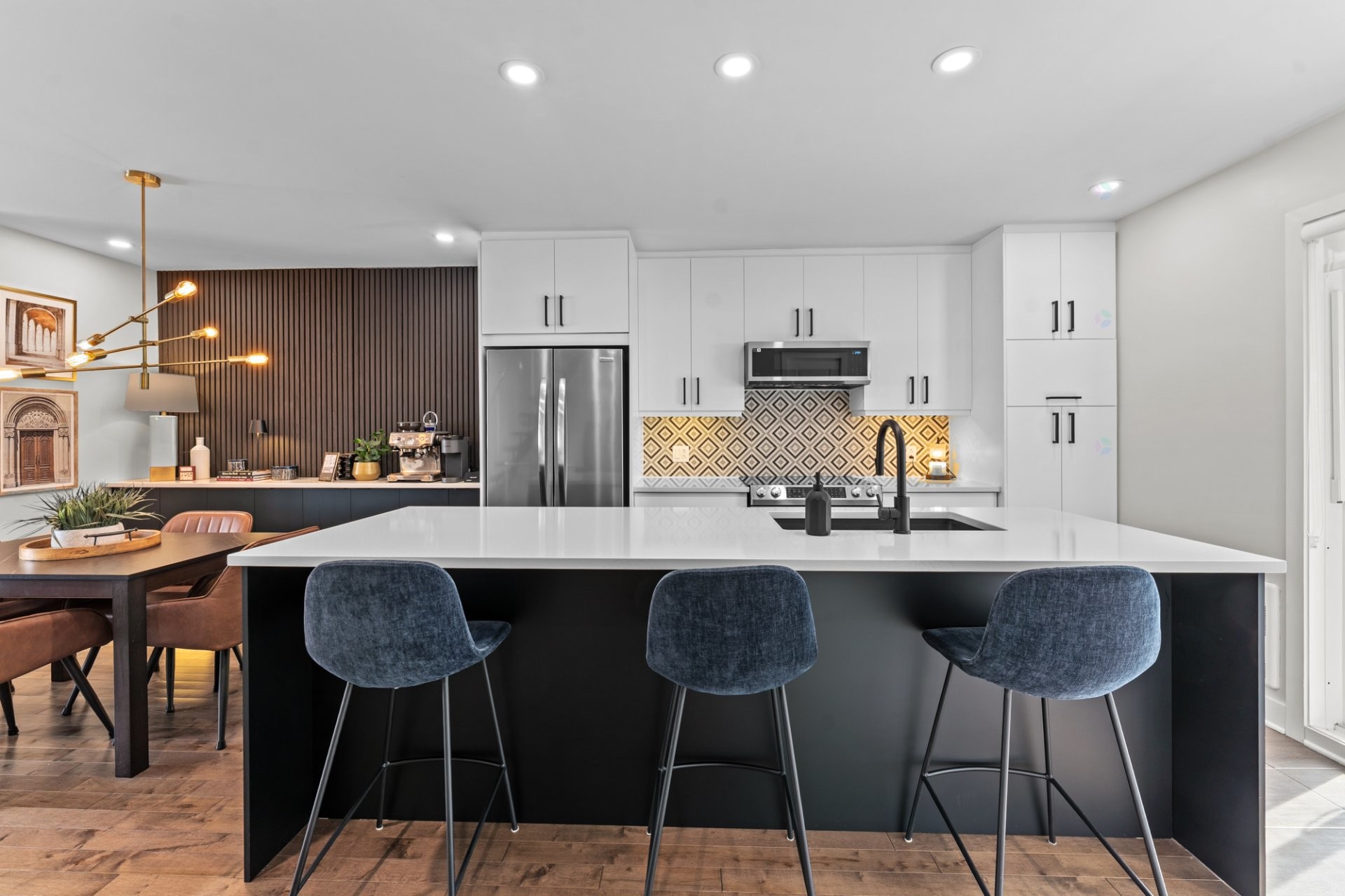 Cuisine - 1531 Rue St-André, L'Assomption, QC - Indoor Photo Showing Kitchen With Upgraded Kitchen