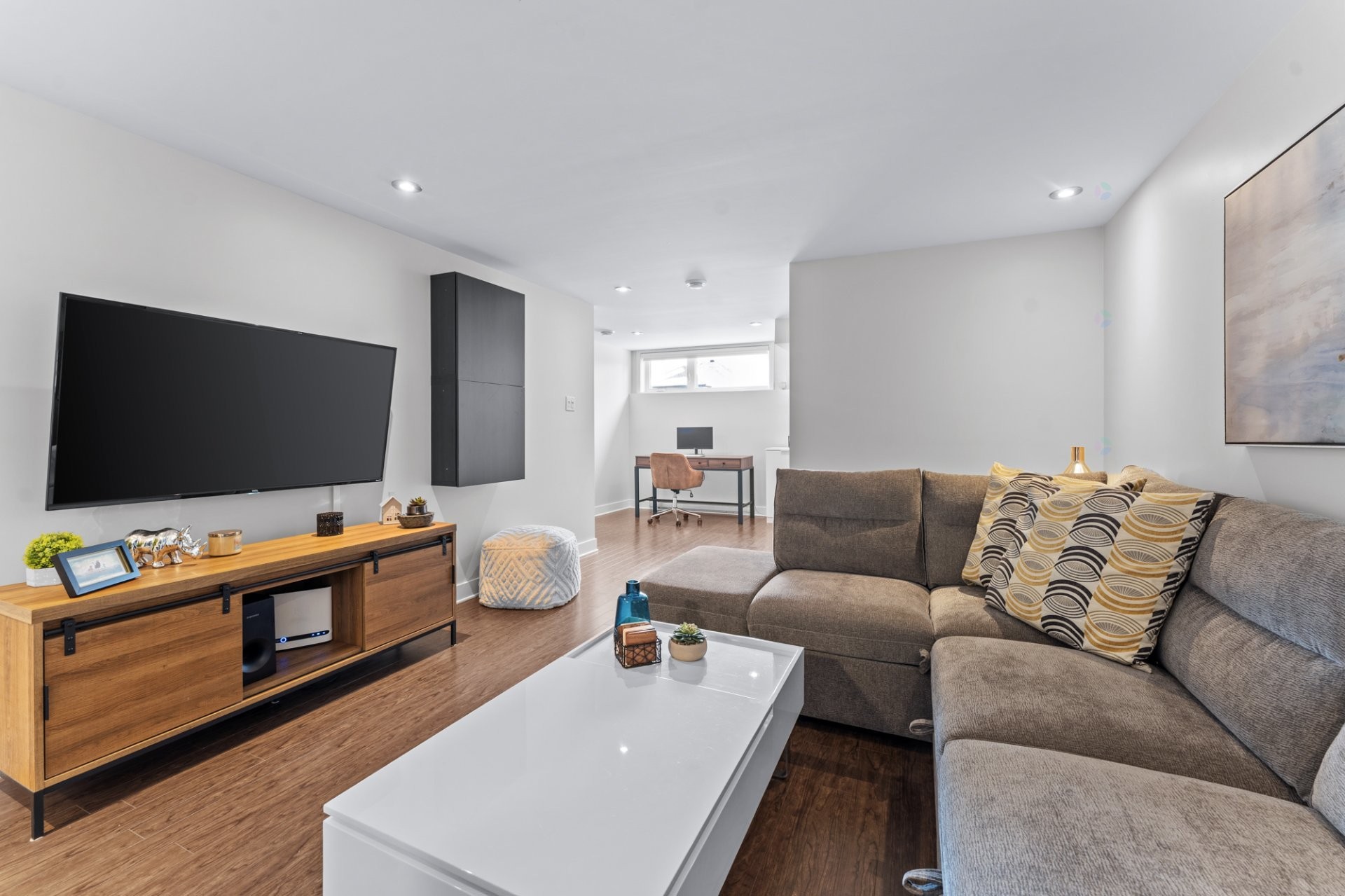 Salle familiale - 1531 Rue St-André, L'Assomption, QC - Indoor Photo Showing Living Room