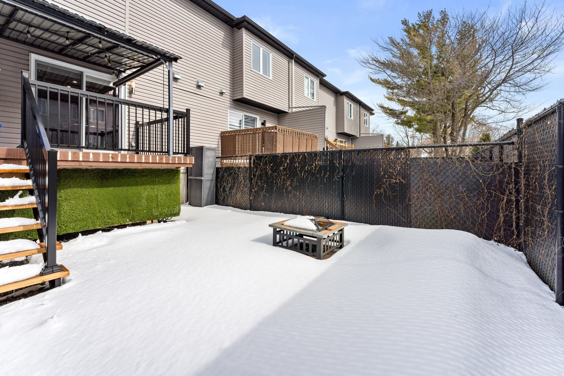 Cour - 1531 Rue St-André, L'Assomption, QC - Outdoor With Exterior