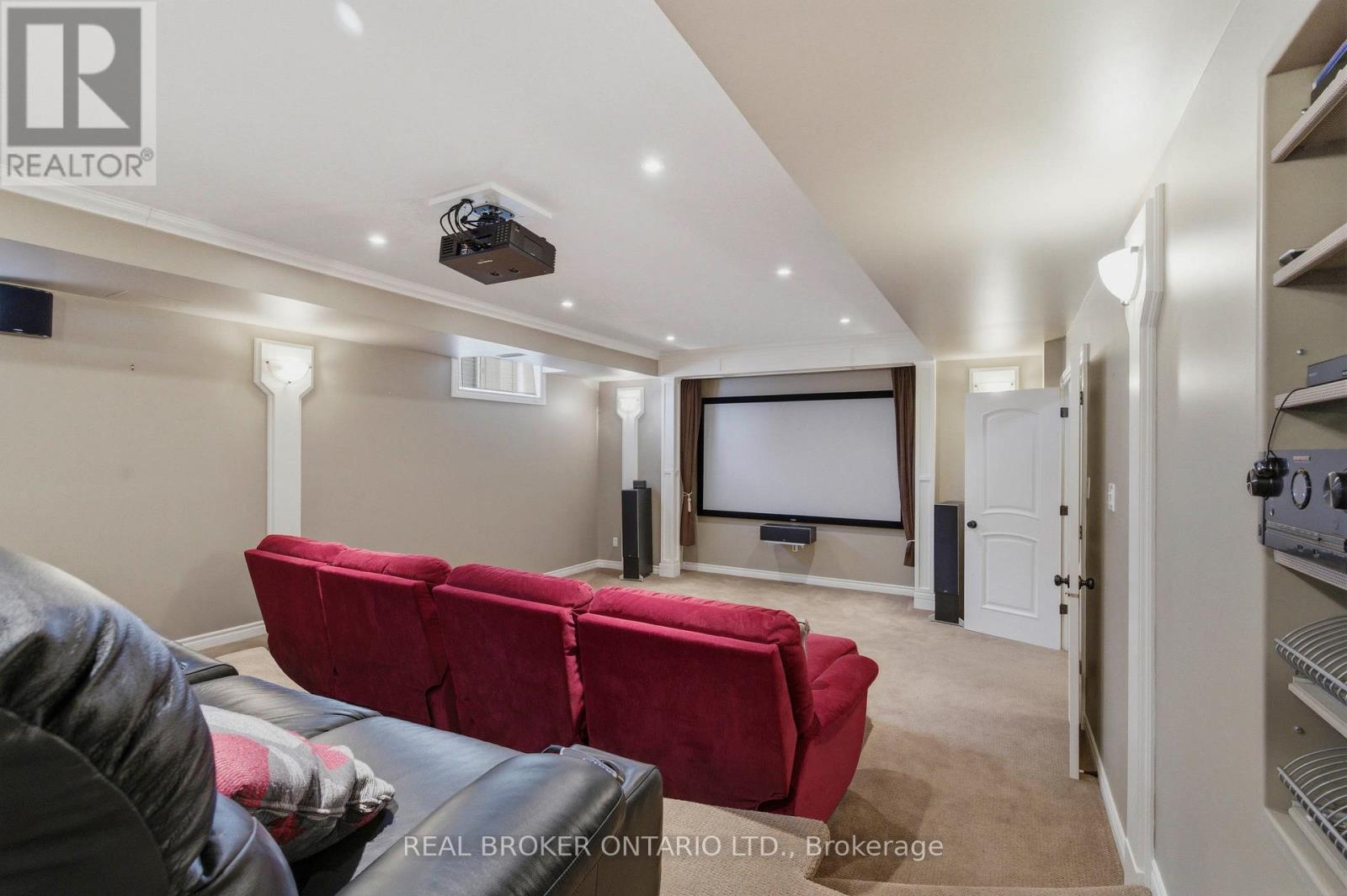 16 Seifert Court, Cambridge, ON - Indoor