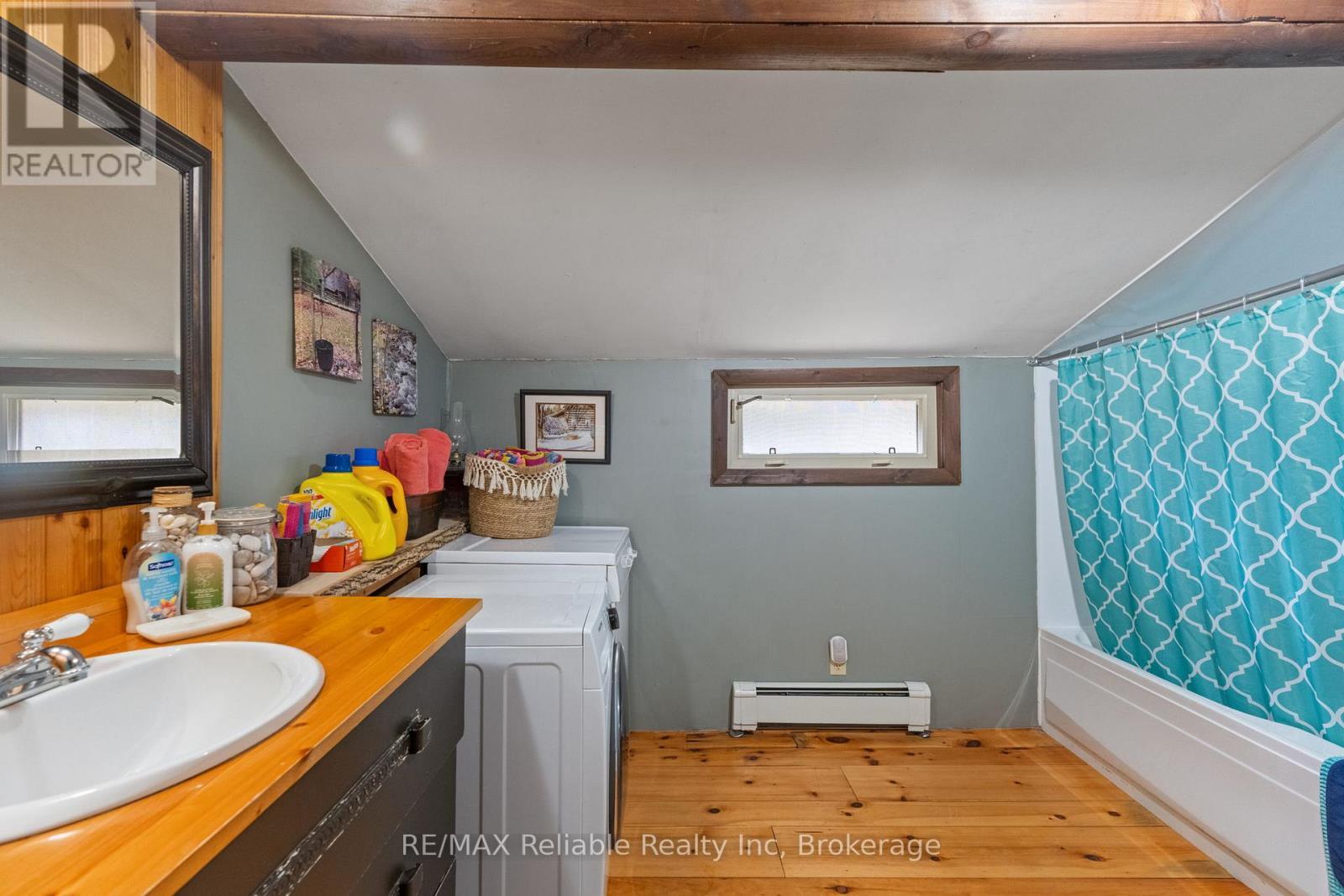 79629 Watson Drive, Central Huron (Goderich), ON - Indoor Photo Showing Laundry Room