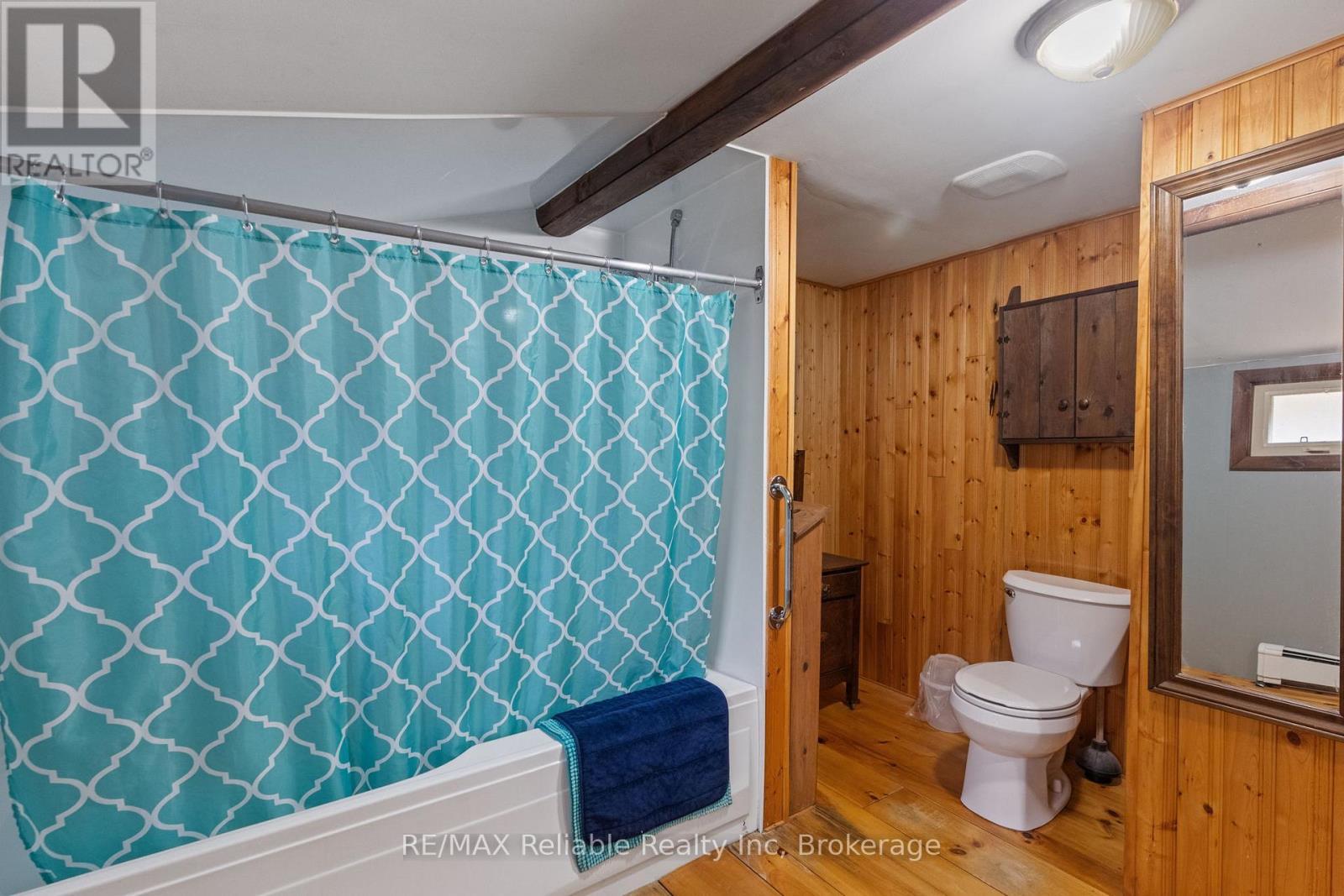 79629 Watson Drive, Central Huron (Goderich), ON - Indoor Photo Showing Bathroom