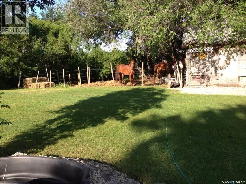 312 Golling Street, Lemberg, SK - Outdoor