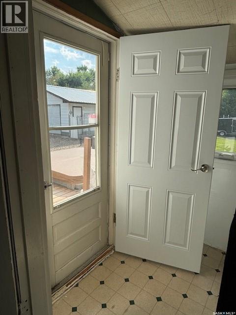 312 Golling Street, Lemberg, SK - Indoor Photo Showing Other Room