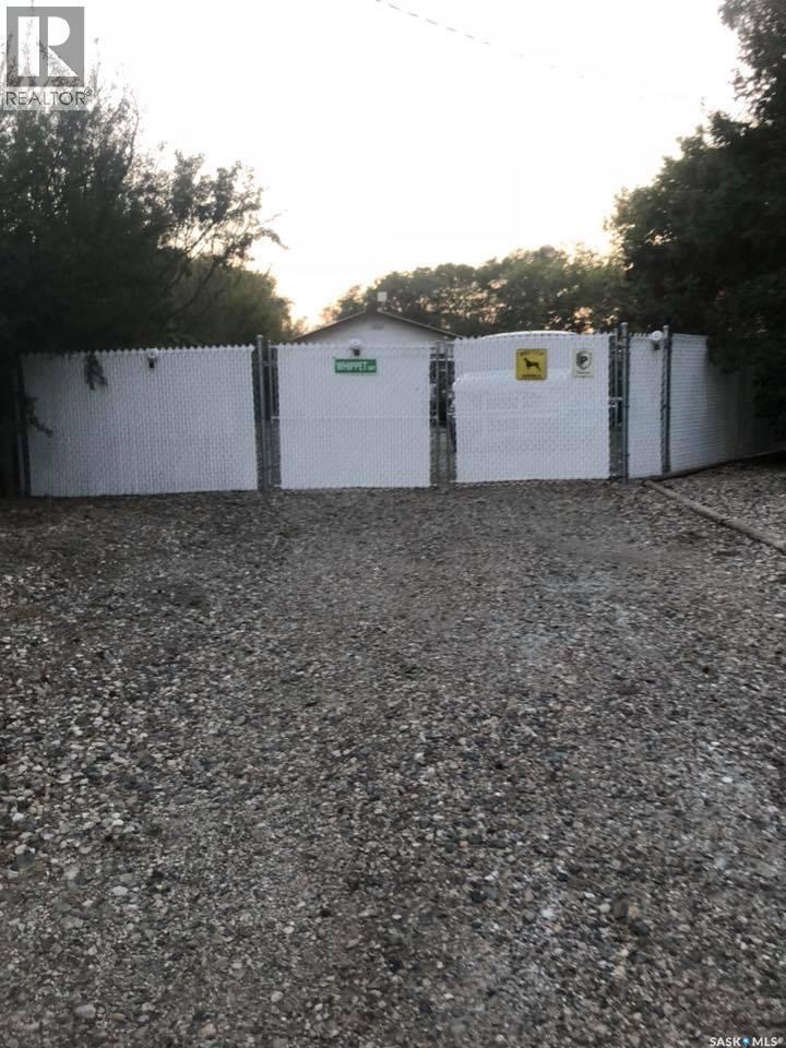 312 Golling Street, Lemberg, SK - Outdoor