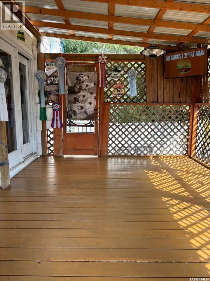 312 Golling Street, Lemberg, SK - Indoor