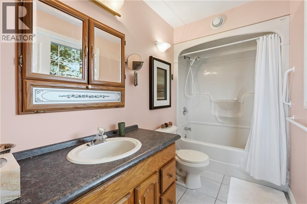 648 Front Road, St. Williams, ON - Indoor Photo Showing Bathroom